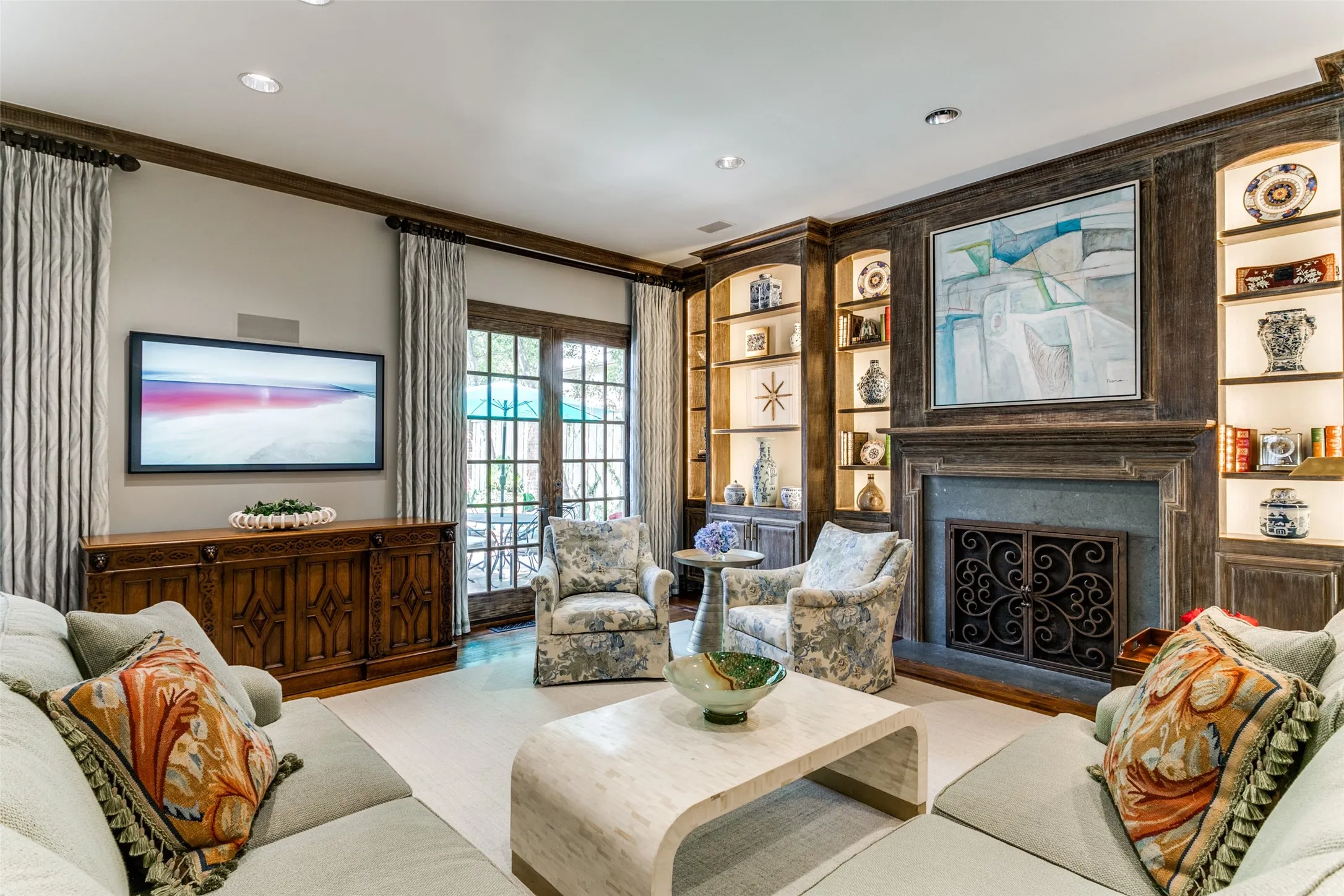 Single Family Residence For Sale in Dallas County , 4438 Arcady Avenue, Highland Park, Texas 75205, 5 Bedroom, 7 Bathroom, 2 Garage spaces, 6,119 Sqft, built in 1995, mls#21413259, Real Estate Agent in Highland Park, Homes For Sale in Dallas county, Homes For Sale in Highland Park, Realtor in Highland Park Texas, Real Estate Brokerage Independent Realty Texas, Luminita Cordes Realtor