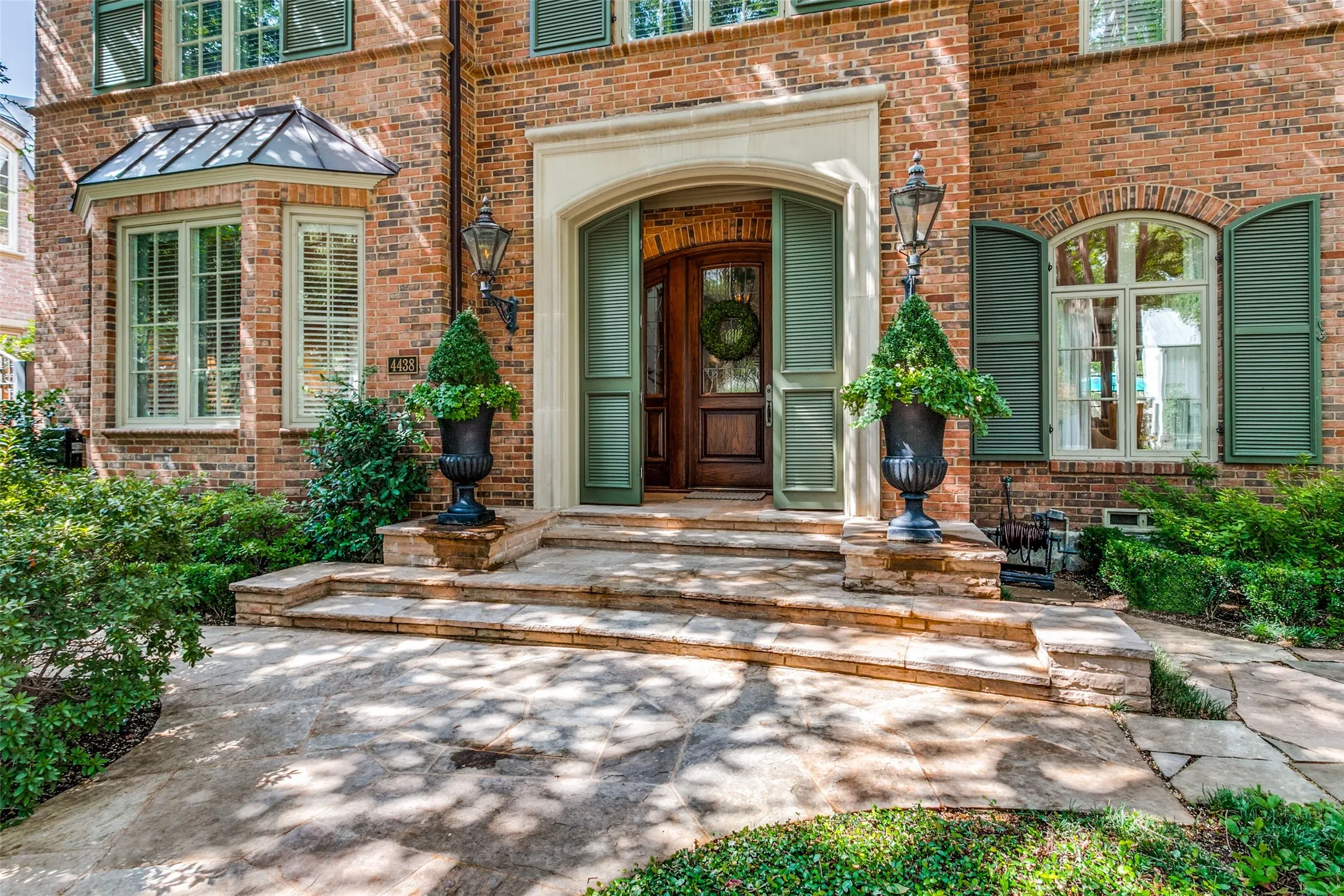 Single Family Residence For Sale in Dallas County , 4438 Arcady Avenue, Highland Park, Texas 75205, 5 Bedroom, 7 Bathroom, 2 Garage spaces, 6,119 Sqft, built in 1995, mls#21413259, Real Estate Agent in Highland Park, Homes For Sale in Dallas county, Homes For Sale in Highland Park, Realtor in Highland Park Texas, Real Estate Brokerage Independent Realty Texas, Luminita Cordes Realtor