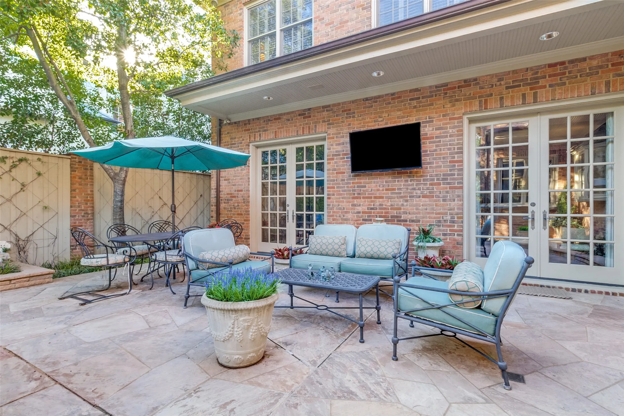 Single Family Residence For Sale in Dallas County , 4438 Arcady Avenue, Highland Park, Texas 75205, 5 Bedroom, 7 Bathroom, 2 Garage spaces, 6,119 Sqft, built in 1995, mls#21413259, Real Estate Agent in Highland Park, Homes For Sale in Dallas county, Homes For Sale in Highland Park, Realtor in Highland Park Texas, Real Estate Brokerage Independent Realty Texas, Luminita Cordes Realtor