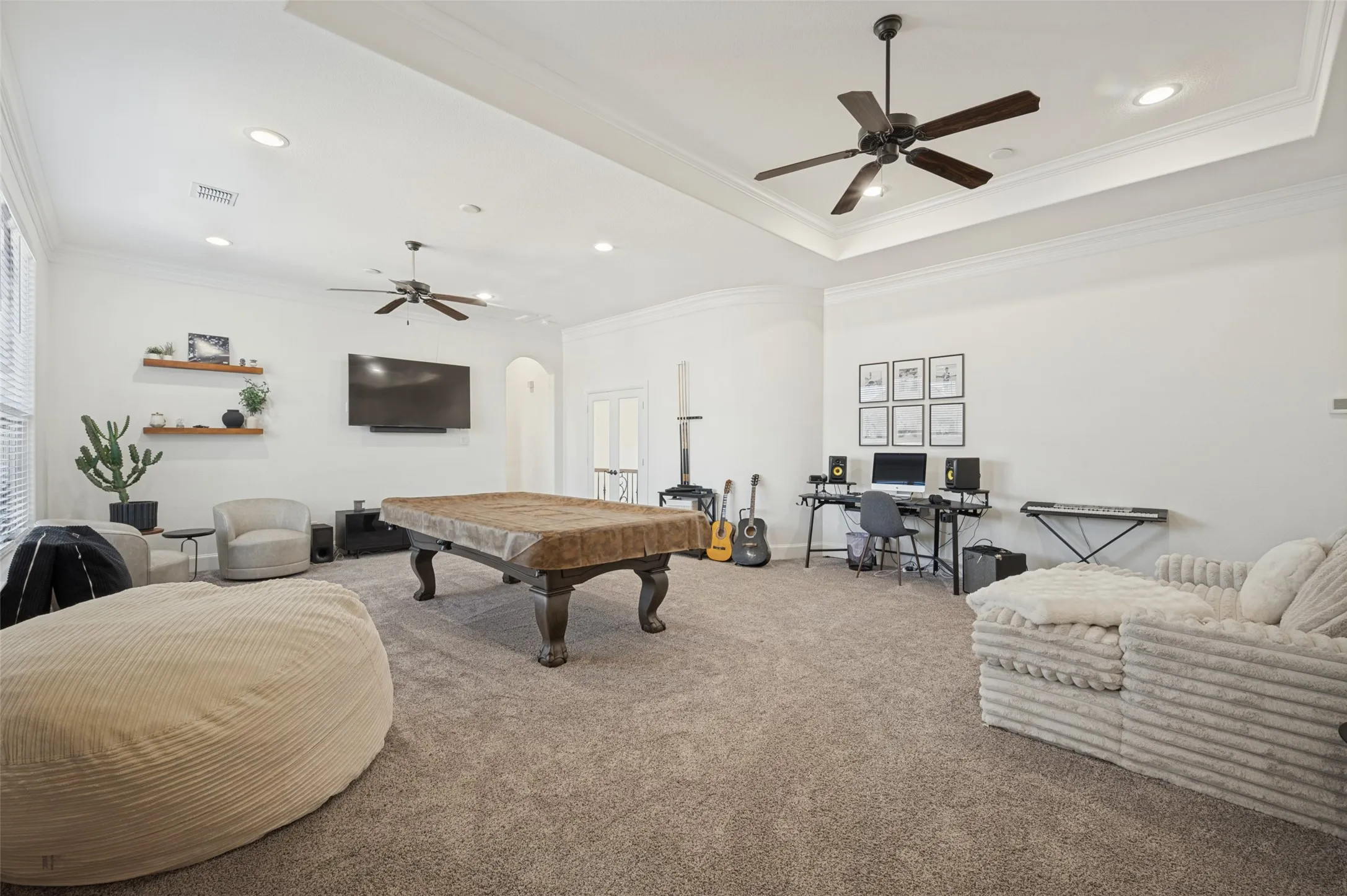 Single Family Residence For Sale in Collin County , 181 Hidden Lake Drive, Prosper, Texas 75078, 5 Bedroom, 6 Bathroom, 3 Garage spaces, 4,838 Sqft, built in 2006, mls#21399764, Real Estate Agent in Prosper, Homes For Sale in Collin county, Homes For Sale in Prosper, Realtor in Prosper Texas, Real Estate Brokerage Independent Realty Texas, Luminita Cordes Realtor