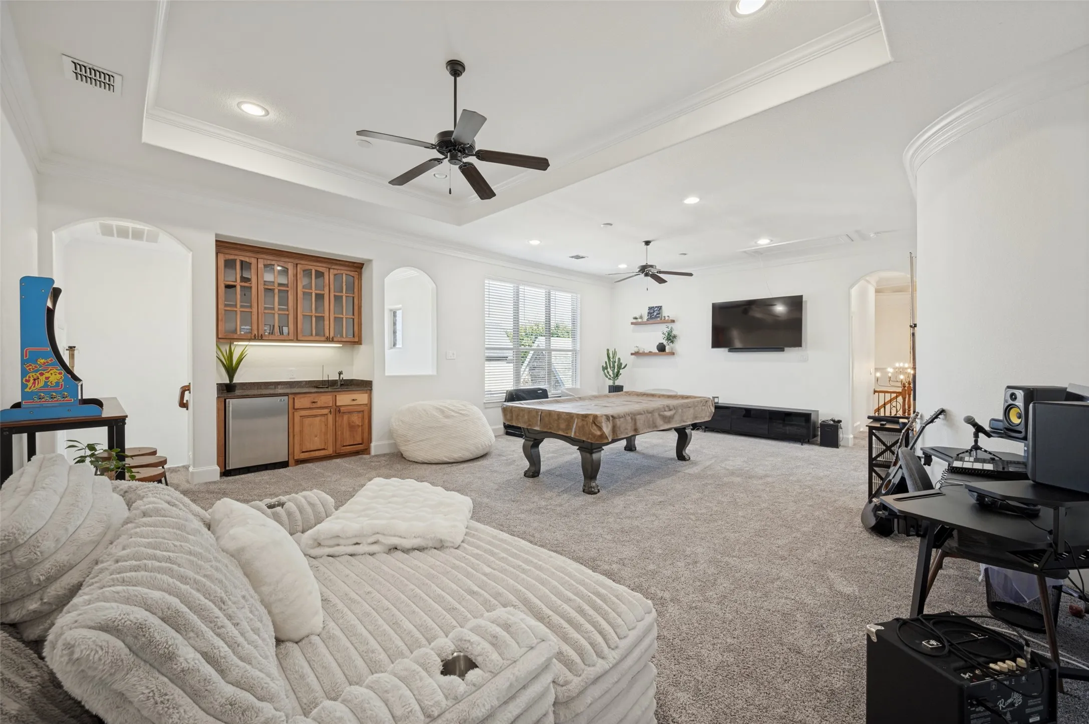 Single Family Residence For Sale in Collin County , 181 Hidden Lake Drive, Prosper, Texas 75078, 5 Bedroom, 6 Bathroom, 3 Garage spaces, 4,838 Sqft, built in 2006, mls#21399764, Real Estate Agent in Prosper, Homes For Sale in Collin county, Homes For Sale in Prosper, Realtor in Prosper Texas, Real Estate Brokerage Independent Realty Texas, Luminita Cordes Realtor