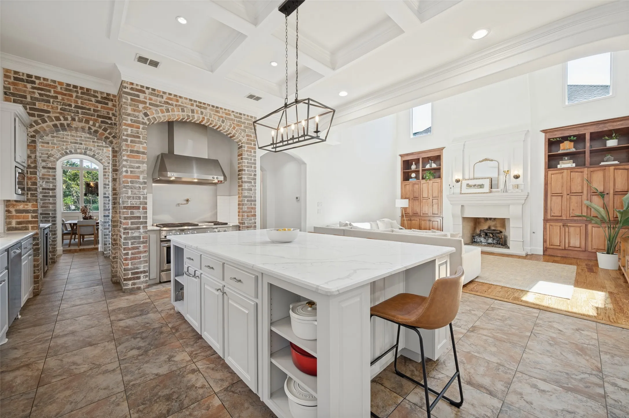 Single Family Residence For Sale in Collin County , 181 Hidden Lake Drive, Prosper, Texas 75078, 5 Bedroom, 6 Bathroom, 3 Garage spaces, 4,838 Sqft, built in 2006, mls#21399764, Real Estate Agent in Prosper, Homes For Sale in Collin county, Homes For Sale in Prosper, Realtor in Prosper Texas, Real Estate Brokerage Independent Realty Texas, Luminita Cordes Realtor