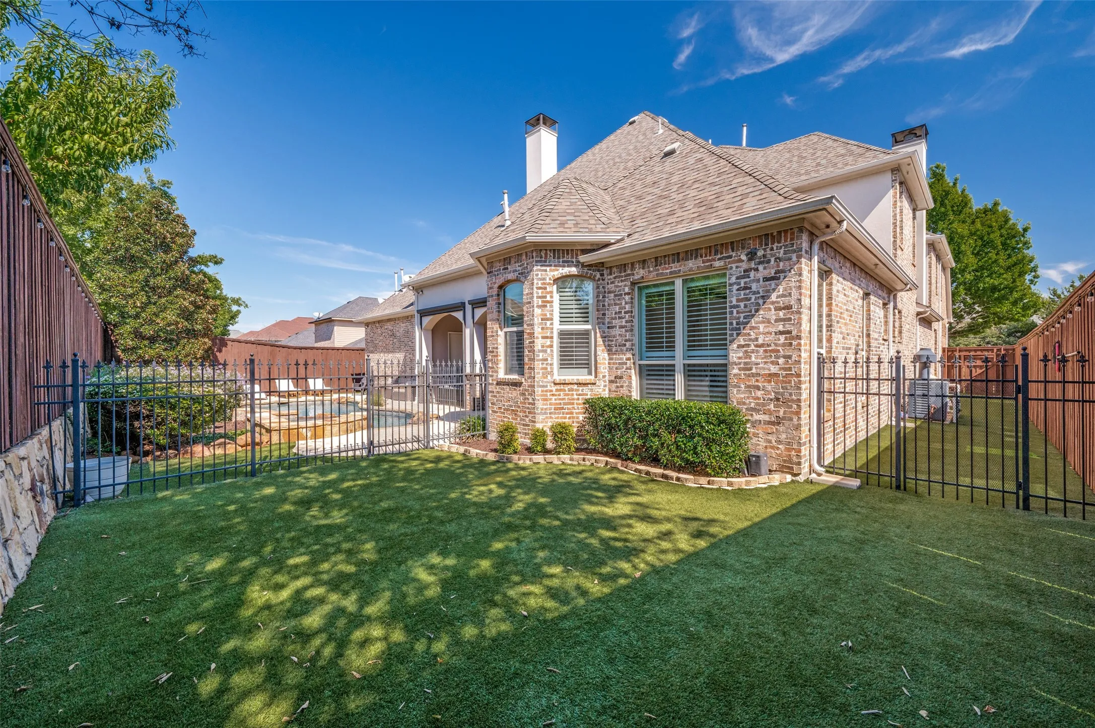 Single Family Residence For Sale in Collin County , 181 Hidden Lake Drive, Prosper, Texas 75078, 5 Bedroom, 6 Bathroom, 3 Garage spaces, 4,838 Sqft, built in 2006, mls#21399764, Real Estate Agent in Prosper, Homes For Sale in Collin county, Homes For Sale in Prosper, Realtor in Prosper Texas, Real Estate Brokerage Independent Realty Texas, Luminita Cordes Realtor
