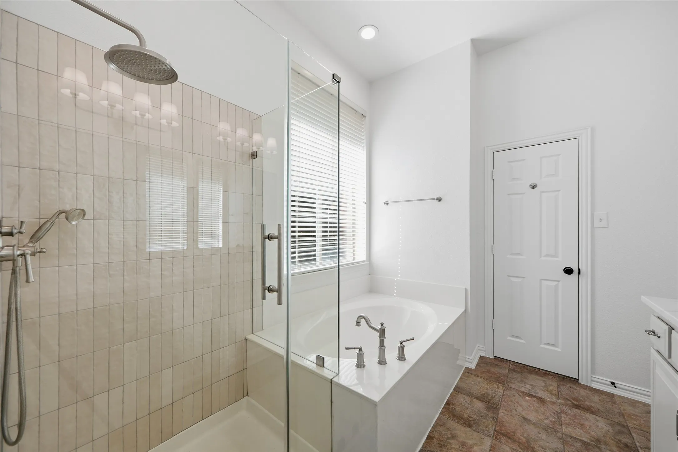 Single Family Residence For Sale in Collin County , 9112 Leafy Glade Road, Plano, Texas 75024, 4 Bedroom, 4 Bathroom, 2 Garage spaces, 3,056 Sqft, built in 2004, mls#21413089, Real Estate Agent in Plano, Homes For Sale in Collin county, Homes For Sale in Plano, Realtor in Plano Texas, Real Estate Brokerage Independent Realty Texas, Luminita Cordes Realtor