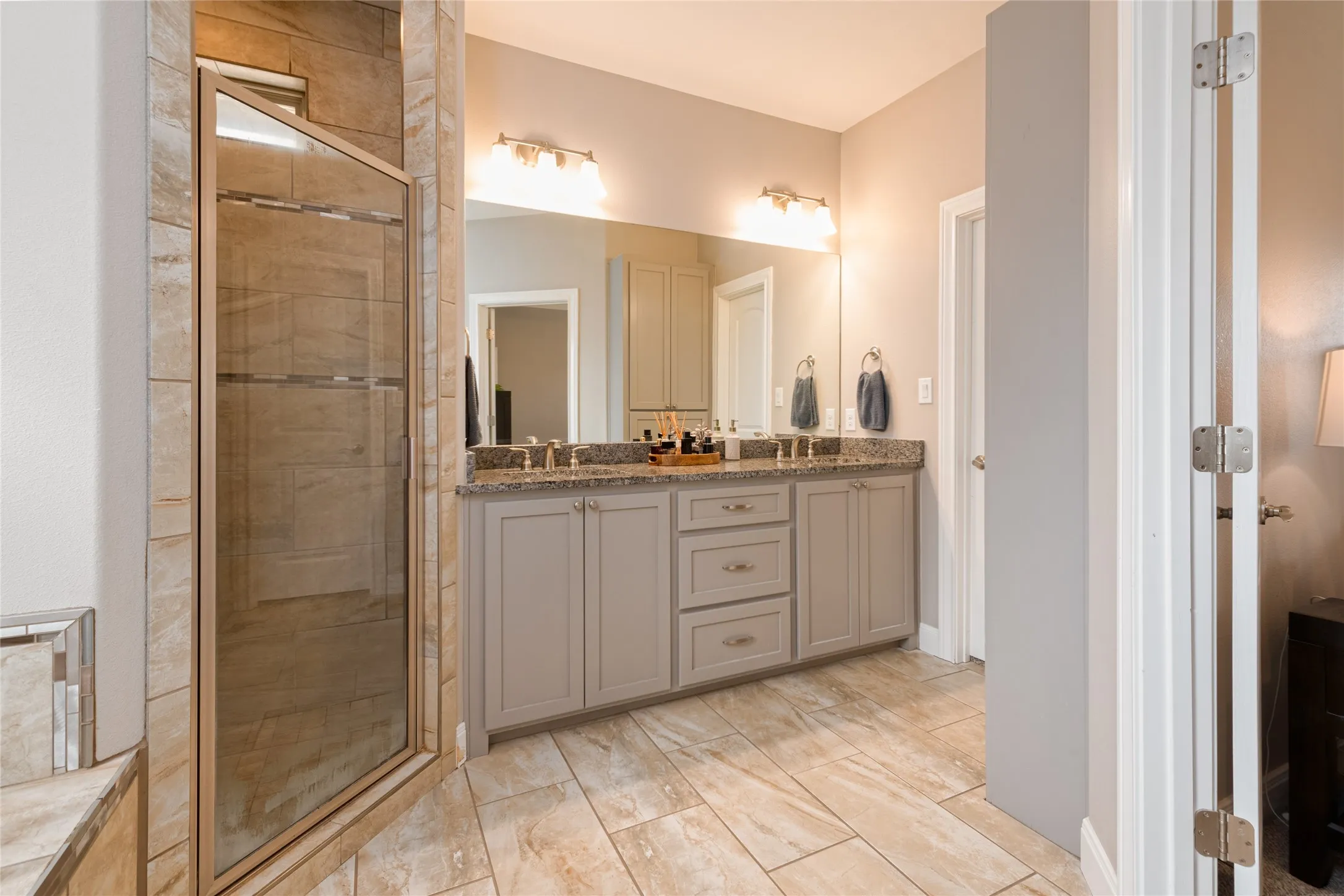 Single Family Residence For Sale in Taylor County , 3810 Kady Ridge, Abilene, Texas 79606, 4 Bedroom, 3 Bathroom, 2 Garage spaces, 2,340 Sqft, built in 2017, mls#21411458, Real Estate Agent in Abilene, Homes For Sale in Taylor county, Homes For Sale in Abilene, Realtor in Abilene Texas, Real Estate Brokerage Independent Realty Texas, Luminita Cordes Realtor