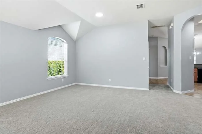Single Family Residence For Rent in Denton County , 3305 Purdue Drive, Denton, Texas 76210, 4 Bedroom, 2 Bathroom, 2 Garage spaces, 1,942 Sqft, built in 2005, mls#21413223, Real Estate Agent in Denton, Homes For Rent in Denton county, Homes For Rent in Denton, Realtor in Denton Texas, Real Estate Brokerage Independent Realty Texas, Luminita Cordes Realtor