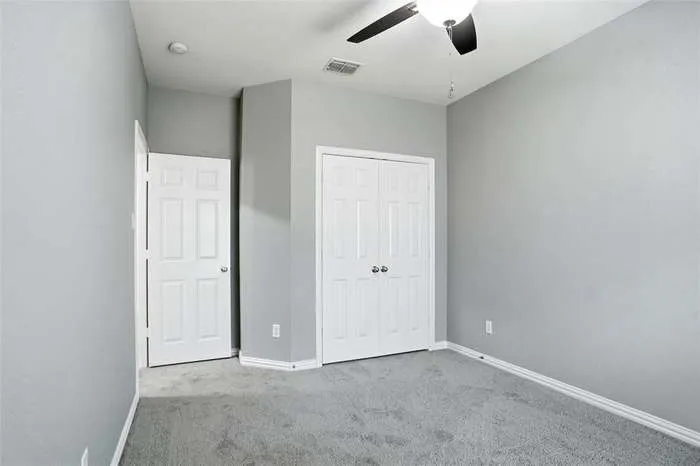 Single Family Residence For Rent in Denton County , 3305 Purdue Drive, Denton, Texas 76210, 4 Bedroom, 2 Bathroom, 2 Garage spaces, 1,942 Sqft, built in 2005, mls#21413223, Real Estate Agent in Denton, Homes For Rent in Denton county, Homes For Rent in Denton, Realtor in Denton Texas, Real Estate Brokerage Independent Realty Texas, Luminita Cordes Realtor