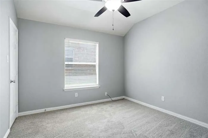 Single Family Residence For Rent in Denton County , 3305 Purdue Drive, Denton, Texas 76210, 4 Bedroom, 2 Bathroom, 2 Garage spaces, 1,942 Sqft, built in 2005, mls#21413223, Real Estate Agent in Denton, Homes For Rent in Denton county, Homes For Rent in Denton, Realtor in Denton Texas, Real Estate Brokerage Independent Realty Texas, Luminita Cordes Realtor