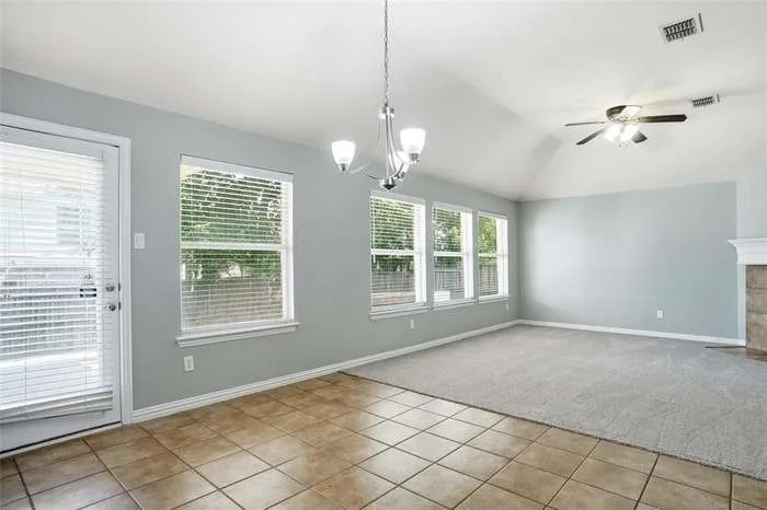 Single Family Residence For Rent in Denton County , 3305 Purdue Drive, Denton, Texas 76210, 4 Bedroom, 2 Bathroom, 2 Garage spaces, 1,942 Sqft, built in 2005, mls#21413223, Real Estate Agent in Denton, Homes For Rent in Denton county, Homes For Rent in Denton, Realtor in Denton Texas, Real Estate Brokerage Independent Realty Texas, Luminita Cordes Realtor