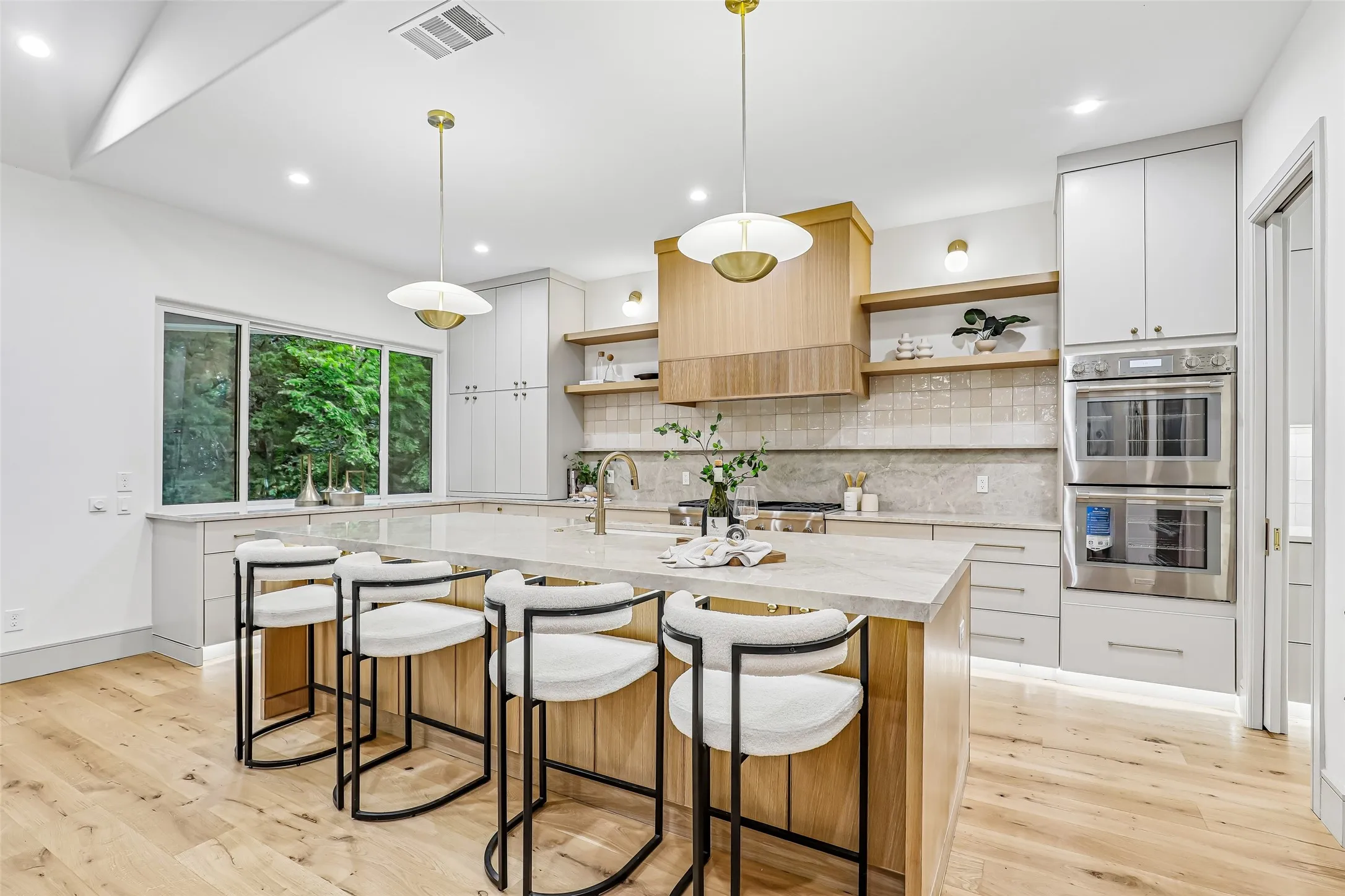 Single Family Residence For Sale in Denton County , 10 Brook Hollow Lane, Trophy Club, Texas 76262, 5 Bedroom, 5 Bathroom, 3 Garage spaces, 4,790 Sqft, built in 2026, mls#21413333, Real Estate Agent in Trophy Club, Homes For Sale in Denton county, Homes For Sale in Trophy Club, Realtor in Trophy Club Texas, Real Estate Brokerage Independent Realty Texas, Luminita Cordes Realtor