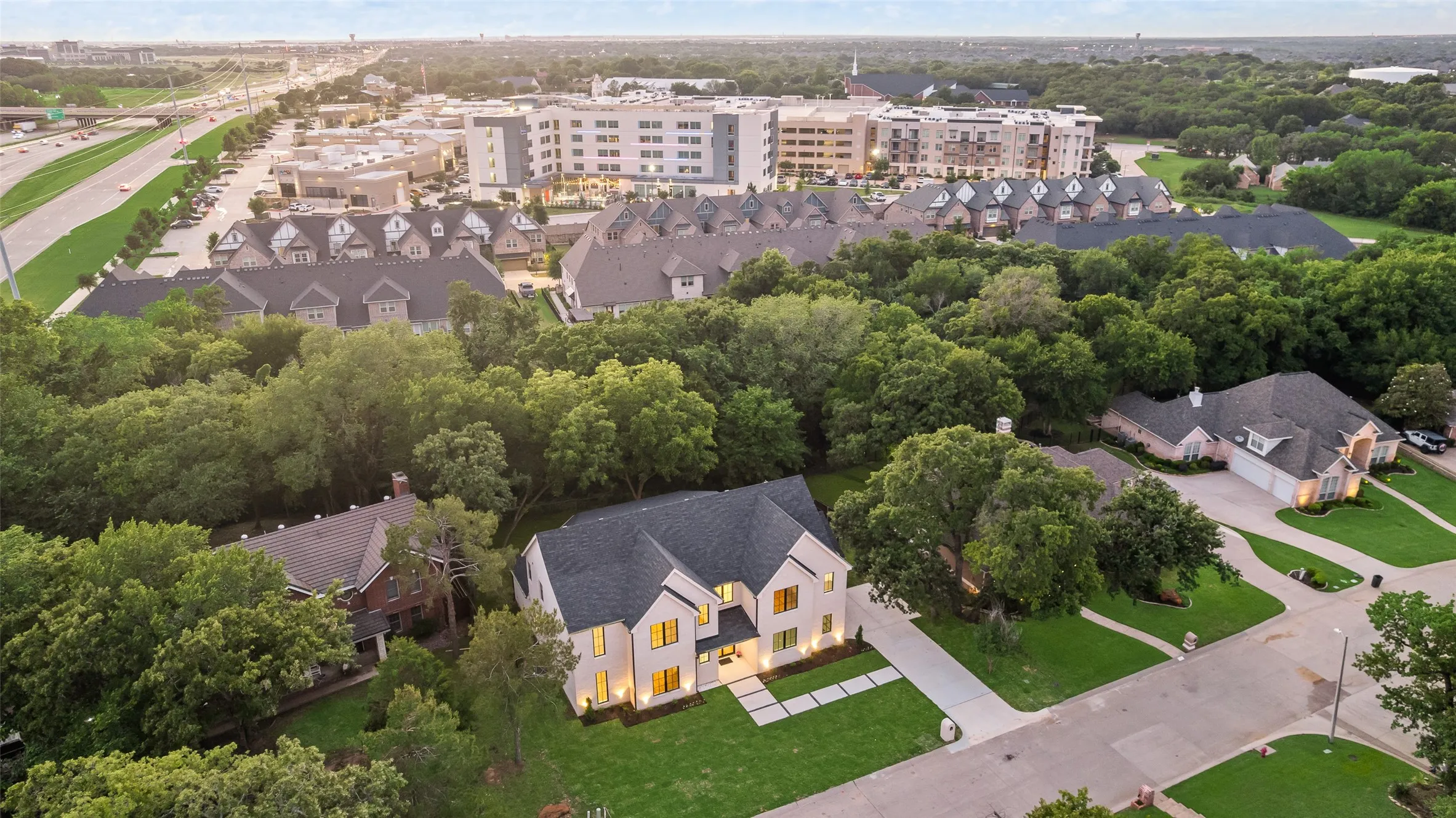 Single Family Residence For Sale in Denton County , 10 Brook Hollow Lane, Trophy Club, Texas 76262, 5 Bedroom, 5 Bathroom, 3 Garage spaces, 4,790 Sqft, built in 2026, mls#21413333, Real Estate Agent in Trophy Club, Homes For Sale in Denton county, Homes For Sale in Trophy Club, Realtor in Trophy Club Texas, Real Estate Brokerage Independent Realty Texas, Luminita Cordes Realtor