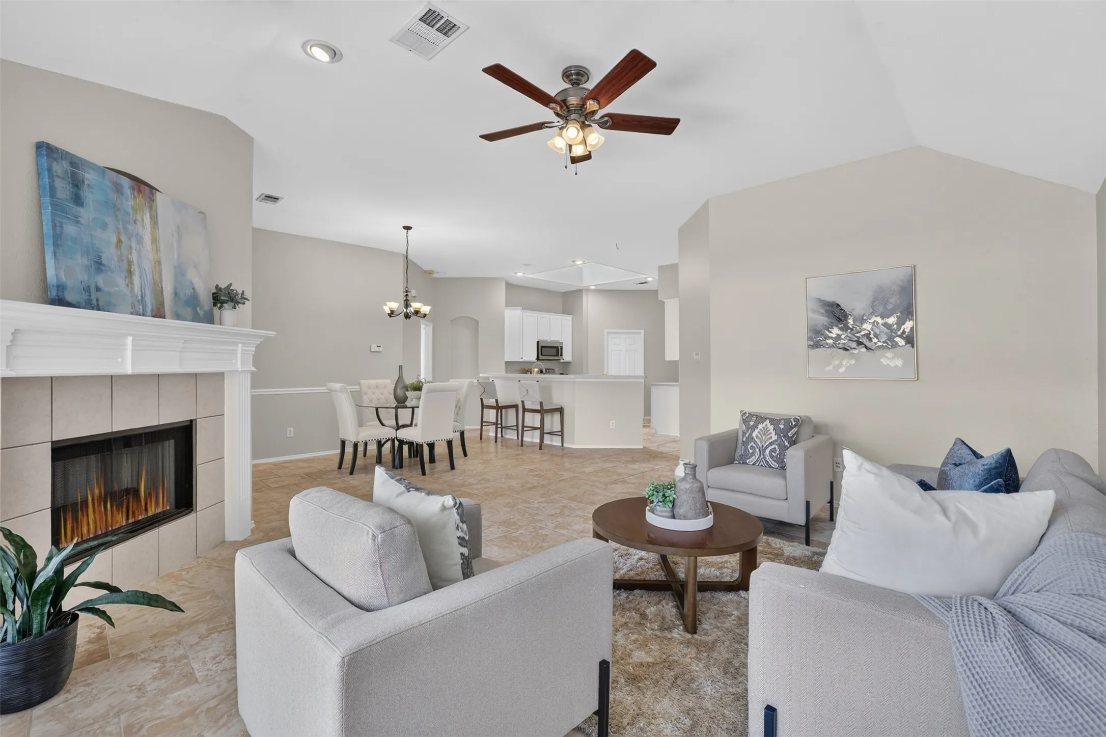Single Family Residence For Sale in Collin County , 3409 Bluegrass Drive, Plano, Texas 75074, 3 Bedroom, 2 Bathroom, 2 Garage spaces, 1,815 Sqft, built in 2001, mls#21412616, Real Estate Agent in Plano, Homes For Sale in Collin county, Homes For Sale in Plano, Realtor in Plano Texas, Real Estate Brokerage Independent Realty Texas, Luminita Cordes Realtor