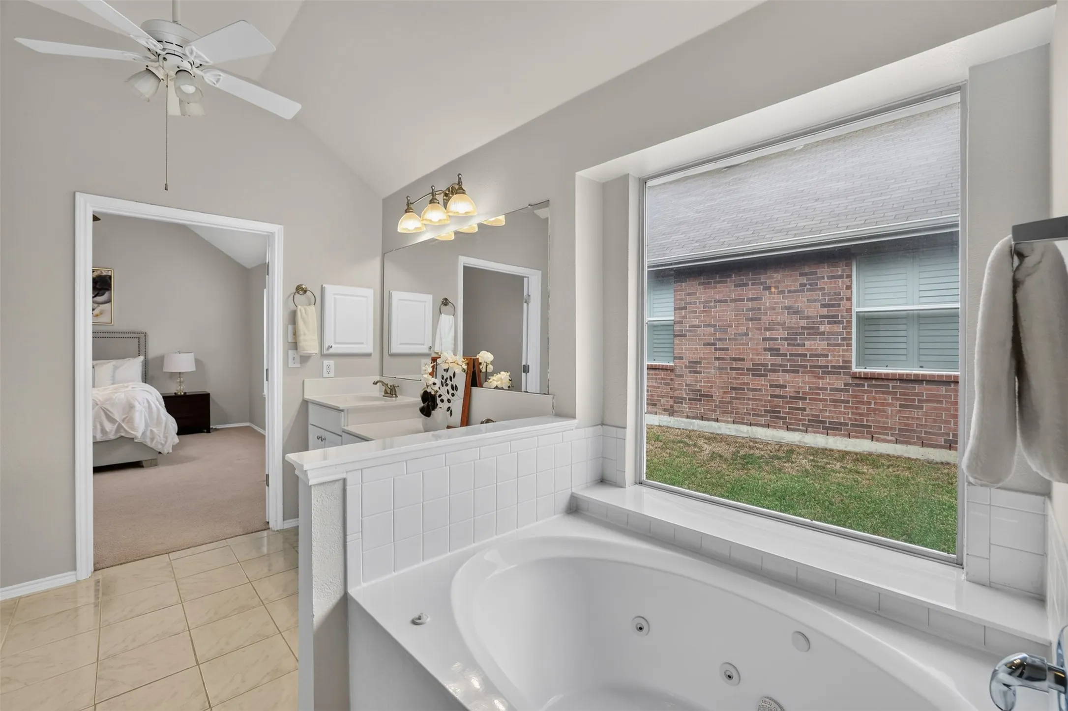 Single Family Residence For Sale in Collin County , 3409 Bluegrass Drive, Plano, Texas 75074, 3 Bedroom, 2 Bathroom, 2 Garage spaces, 1,815 Sqft, built in 2001, mls#21412616, Real Estate Agent in Plano, Homes For Sale in Collin county, Homes For Sale in Plano, Realtor in Plano Texas, Real Estate Brokerage Independent Realty Texas, Luminita Cordes Realtor