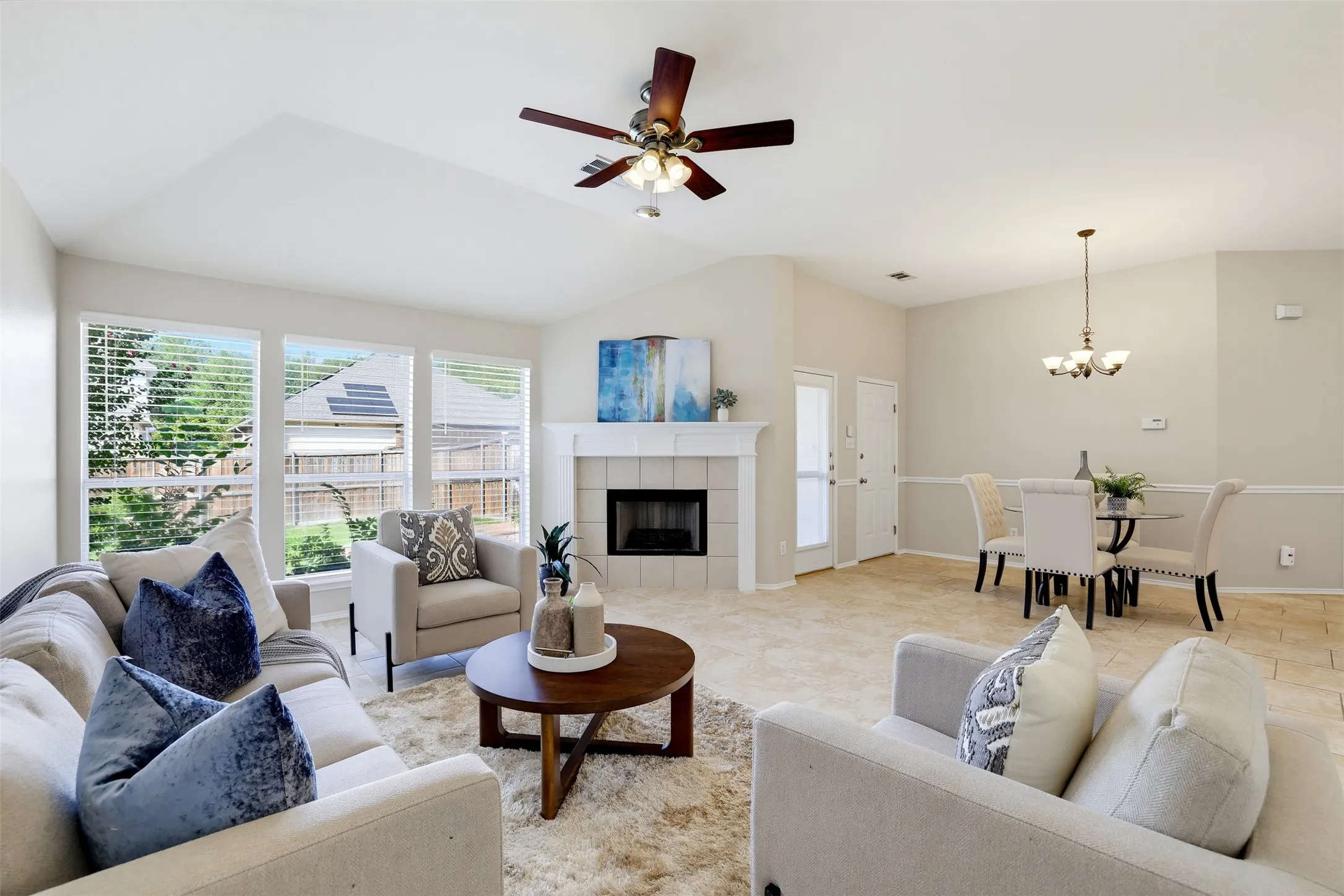 Single Family Residence For Sale in Collin County , 3409 Bluegrass Drive, Plano, Texas 75074, 3 Bedroom, 2 Bathroom, 2 Garage spaces, 1,815 Sqft, built in 2001, mls#21412616, Real Estate Agent in Plano, Homes For Sale in Collin county, Homes For Sale in Plano, Realtor in Plano Texas, Real Estate Brokerage Independent Realty Texas, Luminita Cordes Realtor