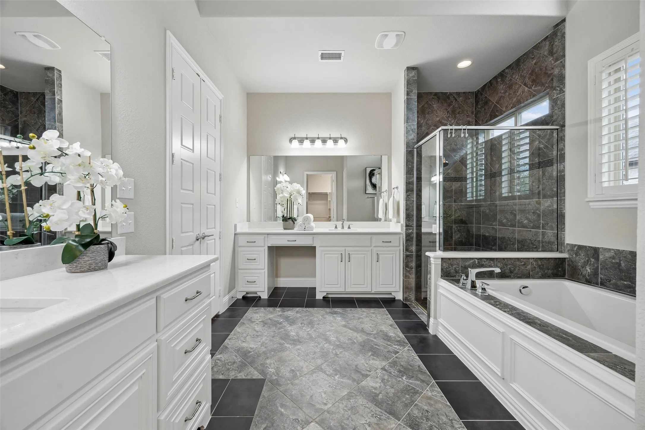 Single Family Residence For Sale in Collin County , 1306 Cypress Creek Way, Celina, Texas 75009, 4 Bedroom, 4 Bathroom, 3 Garage spaces, 3,319 Sqft, built in 2015, mls#21411665, Real Estate Agent in Celina, Homes For Sale in Collin county, Homes For Sale in Celina, Realtor in Celina Texas, Real Estate Brokerage Independent Realty Texas, Luminita Cordes Realtor
