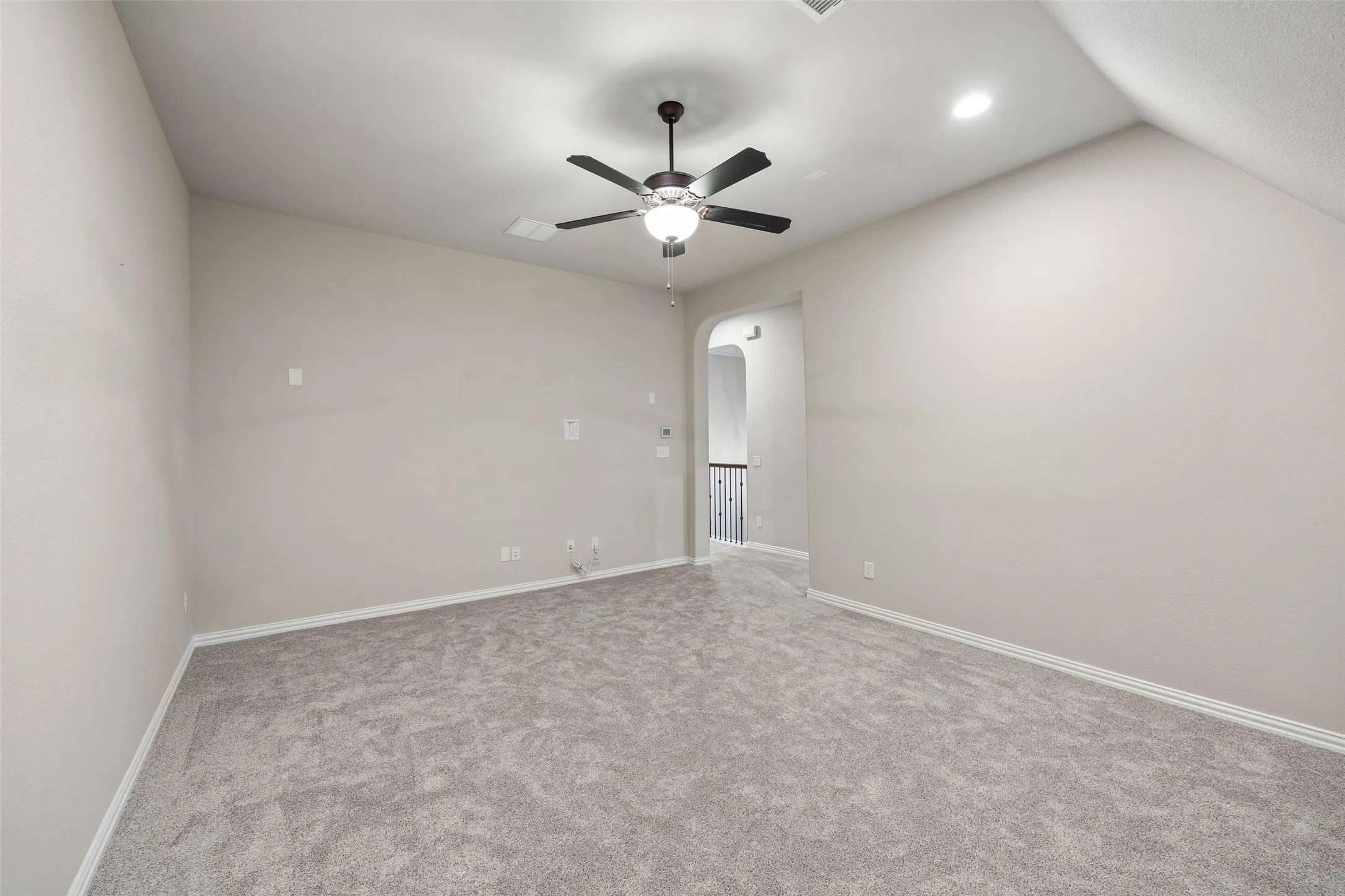 Single Family Residence For Sale in Collin County , 1306 Cypress Creek Way, Celina, Texas 75009, 4 Bedroom, 4 Bathroom, 3 Garage spaces, 3,319 Sqft, built in 2015, mls#21411665, Real Estate Agent in Celina, Homes For Sale in Collin county, Homes For Sale in Celina, Realtor in Celina Texas, Real Estate Brokerage Independent Realty Texas, Luminita Cordes Realtor