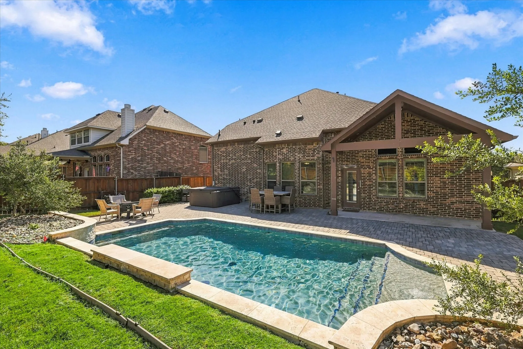 Single Family Residence For Sale in Denton County , 209 Blackberry Way, Denton, Texas 76210, 4 Bedroom, 4 Bathroom, 2 Garage spaces, 2,971 Sqft, built in 2017, mls#21407305, Real Estate Agent in Denton, Homes For Sale in Denton county, Homes For Sale in Denton, Realtor in Denton Texas, Real Estate Brokerage Independent Realty Texas, Luminita Cordes Realtor