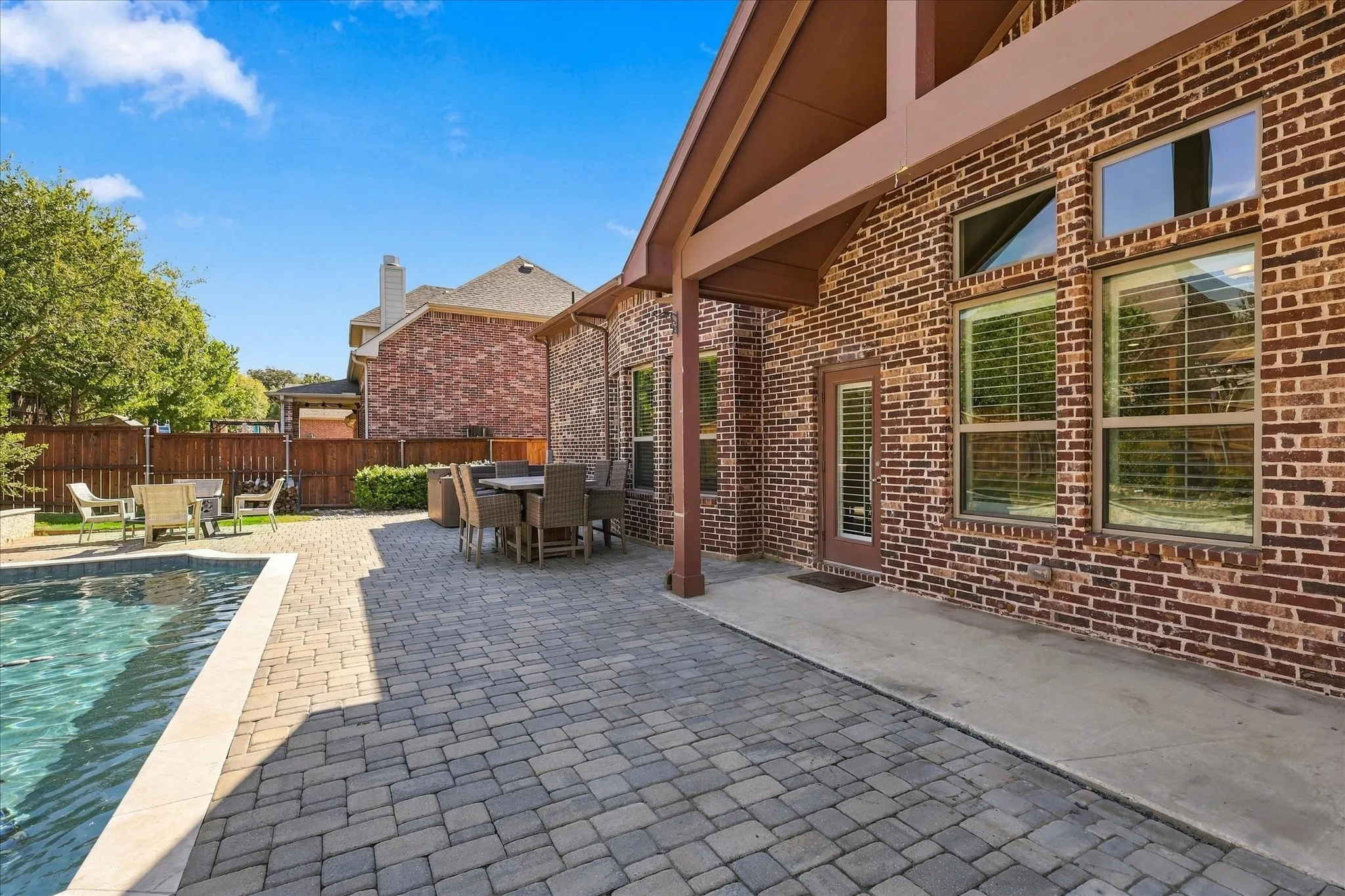 Single Family Residence For Sale in Denton County , 209 Blackberry Way, Denton, Texas 76210, 4 Bedroom, 4 Bathroom, 2 Garage spaces, 2,971 Sqft, built in 2017, mls#21407305, Real Estate Agent in Denton, Homes For Sale in Denton county, Homes For Sale in Denton, Realtor in Denton Texas, Real Estate Brokerage Independent Realty Texas, Luminita Cordes Realtor