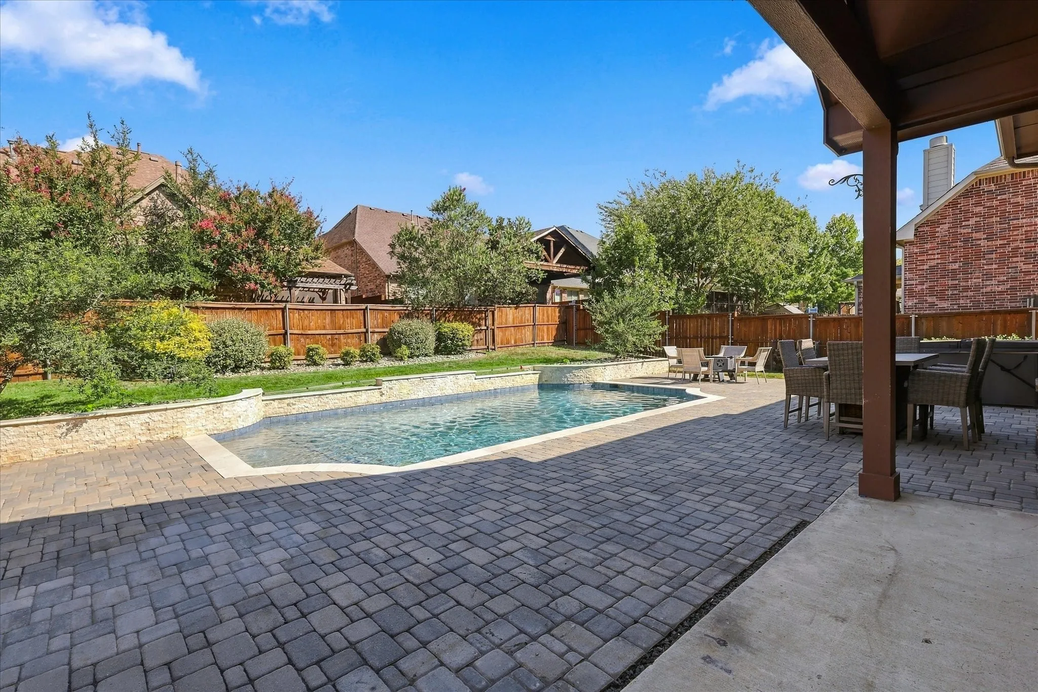 Single Family Residence For Sale in Denton County , 209 Blackberry Way, Denton, Texas 76210, 4 Bedroom, 4 Bathroom, 2 Garage spaces, 2,971 Sqft, built in 2017, mls#21407305, Real Estate Agent in Denton, Homes For Sale in Denton county, Homes For Sale in Denton, Realtor in Denton Texas, Real Estate Brokerage Independent Realty Texas, Luminita Cordes Realtor