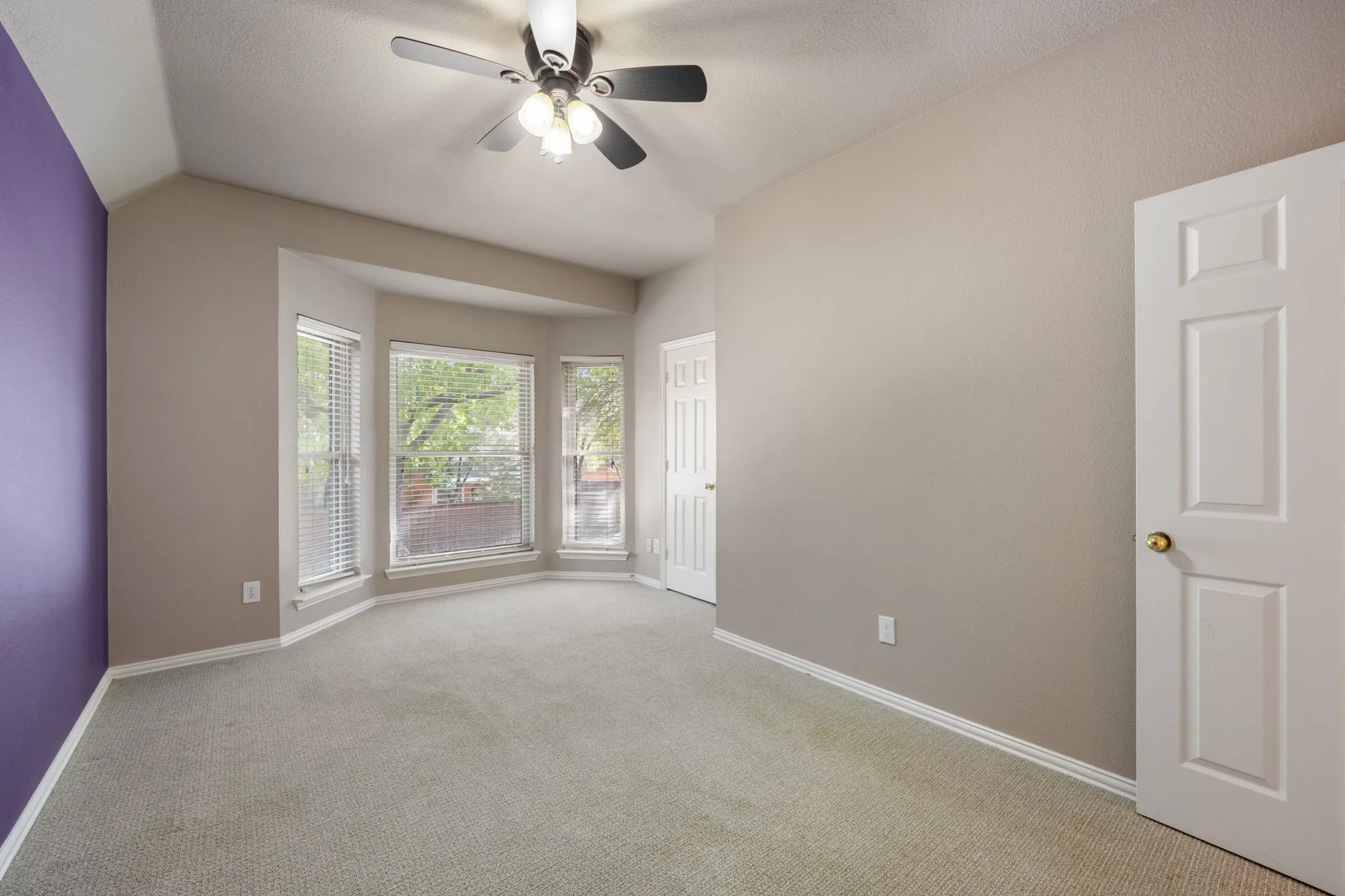 Single Family Residence For Sale in Dallas County , 701 Nottingham Drive, Coppell, Texas 75019, 5 Bedroom, 4 Bathroom, 2 Garage spaces, 3,074 Sqft, built in 1992, mls#21412835, Real Estate Agent in Coppell, Homes For Sale in Dallas county, Homes For Sale in Coppell, Realtor in Coppell Texas, Real Estate Brokerage Independent Realty Texas, Luminita Cordes Realtor