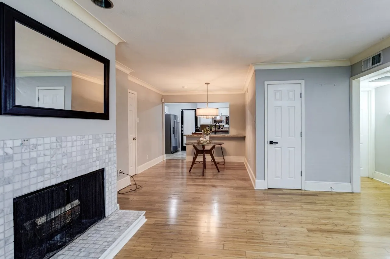 Condominium For Sale in Dallas County , 10119 Regal Park Lane 104, Dallas, Texas 75230, 2 Bedroom, 2 Bathroom, Garage spaces, 949 Sqft, built in 1964, mls#21412447, Real Estate Agent in Dallas, Homes For Sale in Dallas county, Homes For Sale in Dallas, Realtor in Dallas Texas, Real Estate Brokerage Independent Realty Texas, Luminita Cordes Realtor