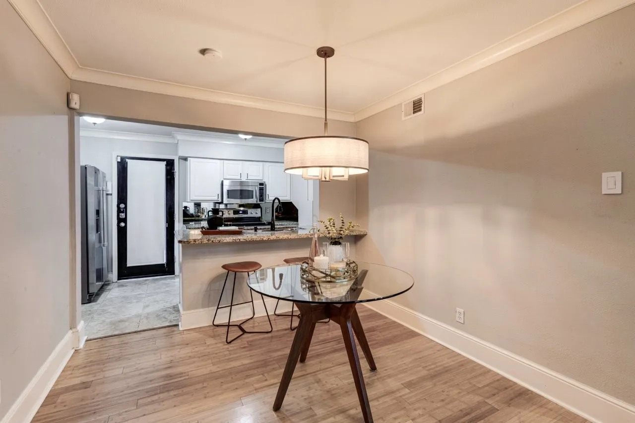 Condominium For Sale in Dallas County , 10119 Regal Park Lane 104, Dallas, Texas 75230, 2 Bedroom, 2 Bathroom, Garage spaces, 949 Sqft, built in 1964, mls#21412447, Real Estate Agent in Dallas, Homes For Sale in Dallas county, Homes For Sale in Dallas, Realtor in Dallas Texas, Real Estate Brokerage Independent Realty Texas, Luminita Cordes Realtor