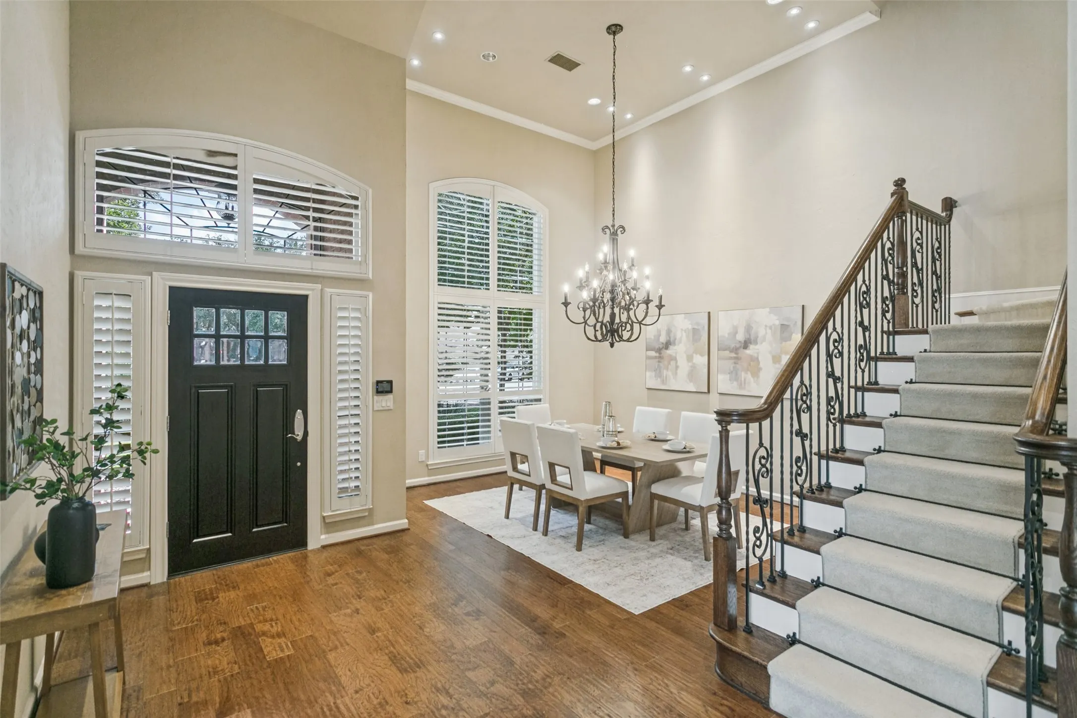 Single Family Residence For Sale in Collin County , 6003 Weymouth Drive, Dallas, Texas 75252, 3 Bedroom, 3 Bathroom, 2 Garage spaces, 3,011 Sqft, built in 1995, mls#21411129, Real Estate Agent in Dallas, Homes For Sale in Collin county, Homes For Sale in Dallas, Realtor in Dallas Texas, Real Estate Brokerage Independent Realty Texas, Luminita Cordes Realtor