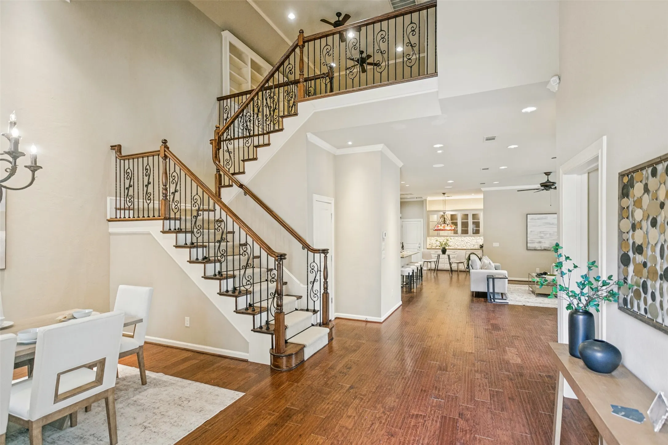Single Family Residence For Sale in Collin County , 6003 Weymouth Drive, Dallas, Texas 75252, 3 Bedroom, 3 Bathroom, 2 Garage spaces, 3,011 Sqft, built in 1995, mls#21411129, Real Estate Agent in Dallas, Homes For Sale in Collin county, Homes For Sale in Dallas, Realtor in Dallas Texas, Real Estate Brokerage Independent Realty Texas, Luminita Cordes Realtor
