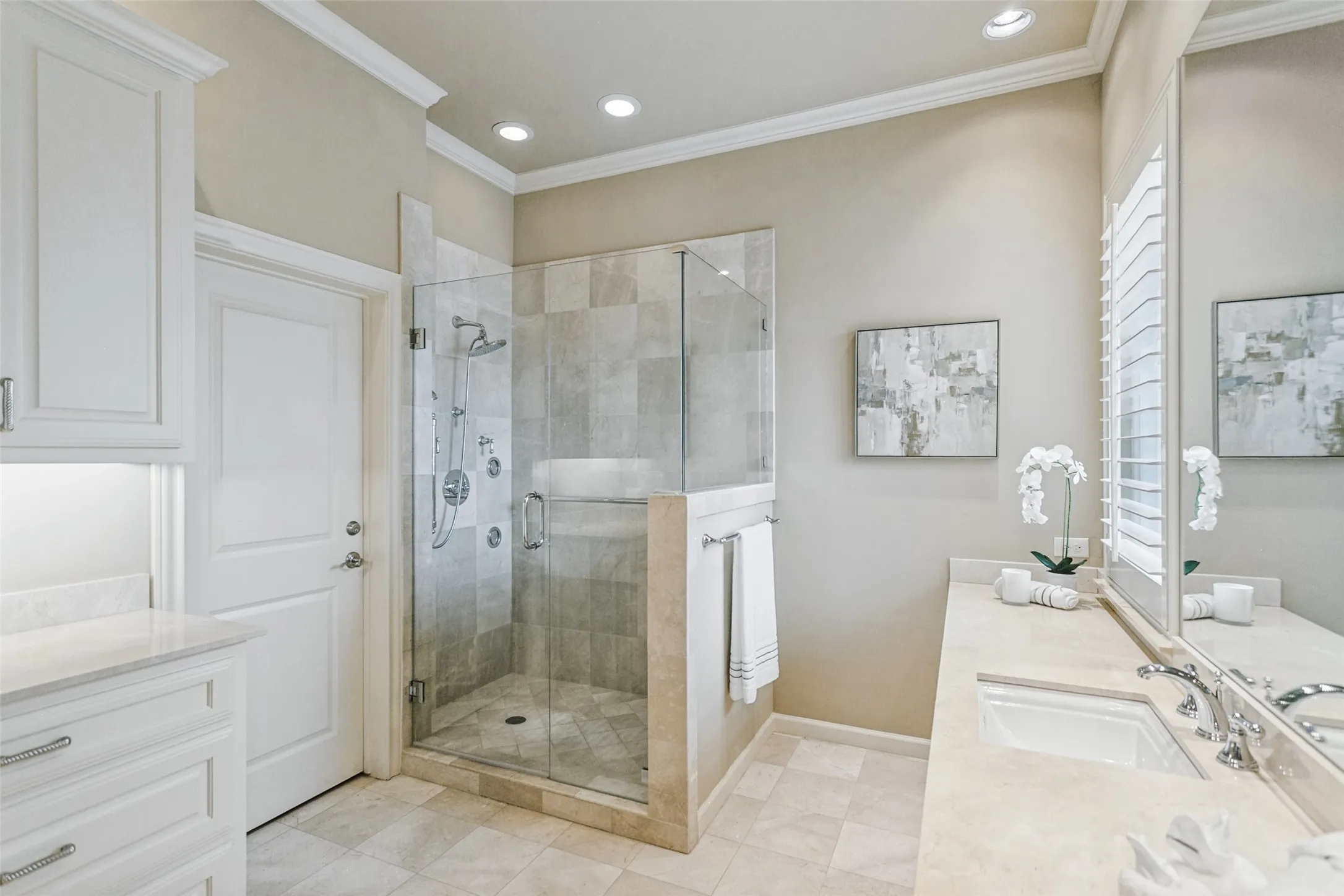 Single Family Residence For Sale in Collin County , 6003 Weymouth Drive, Dallas, Texas 75252, 3 Bedroom, 3 Bathroom, 2 Garage spaces, 3,011 Sqft, built in 1995, mls#21411129, Real Estate Agent in Dallas, Homes For Sale in Collin county, Homes For Sale in Dallas, Realtor in Dallas Texas, Real Estate Brokerage Independent Realty Texas, Luminita Cordes Realtor