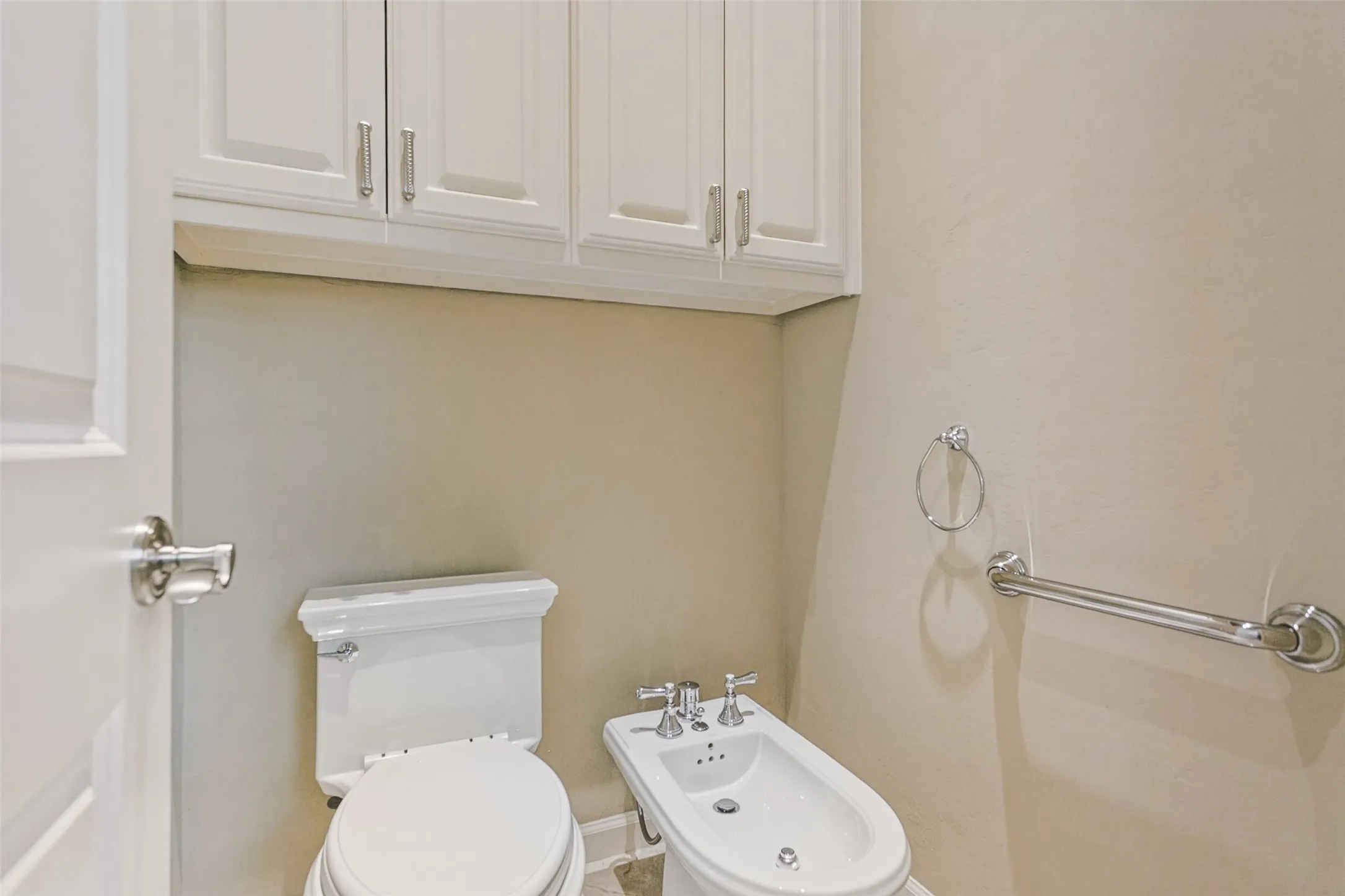 Single Family Residence For Sale in Collin County , 6003 Weymouth Drive, Dallas, Texas 75252, 3 Bedroom, 3 Bathroom, 2 Garage spaces, 3,011 Sqft, built in 1995, mls#21411129, Real Estate Agent in Dallas, Homes For Sale in Collin county, Homes For Sale in Dallas, Realtor in Dallas Texas, Real Estate Brokerage Independent Realty Texas, Luminita Cordes Realtor