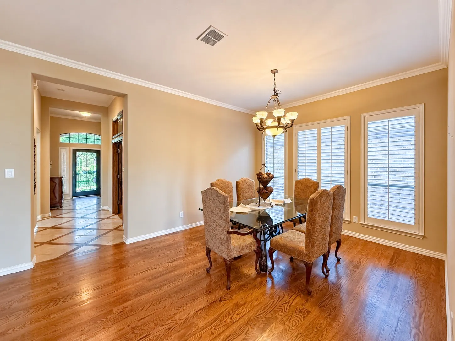 Single Family Residence For Sale in Denton County , 768 Ashleigh Lane, Lantana, Texas 76226, 3 Bedroom, 4 Bathroom, 3 Garage spaces, 2,938 Sqft, built in 2003, mls#21412031, Real Estate Agent in Lantana, Homes For Sale in Denton county, Homes For Sale in Lantana, Realtor in Lantana Texas, Real Estate Brokerage Independent Realty Texas, Luminita Cordes Realtor