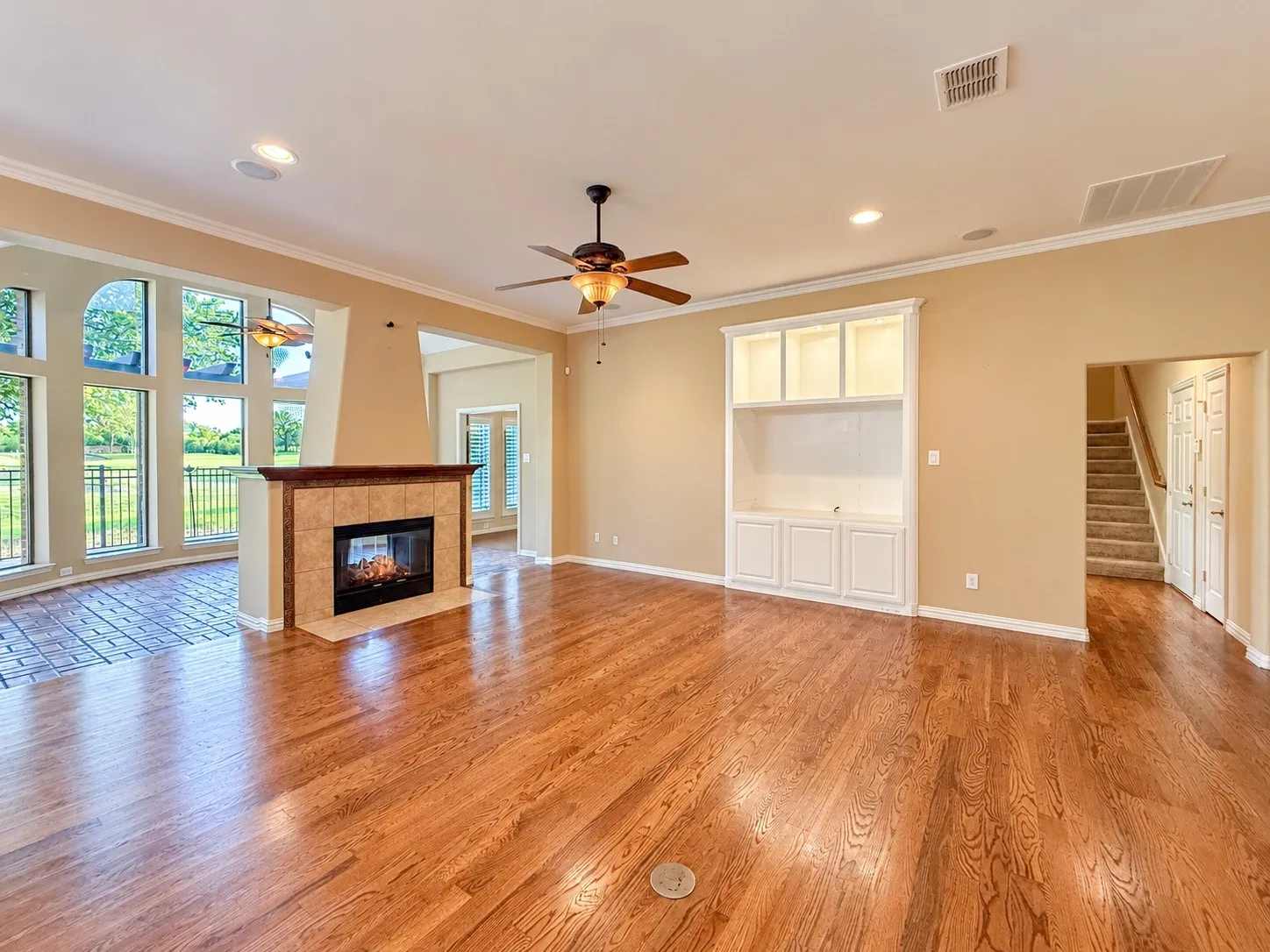 Single Family Residence For Sale in Denton County , 768 Ashleigh Lane, Lantana, Texas 76226, 3 Bedroom, 4 Bathroom, 3 Garage spaces, 2,938 Sqft, built in 2003, mls#21412031, Real Estate Agent in Lantana, Homes For Sale in Denton county, Homes For Sale in Lantana, Realtor in Lantana Texas, Real Estate Brokerage Independent Realty Texas, Luminita Cordes Realtor