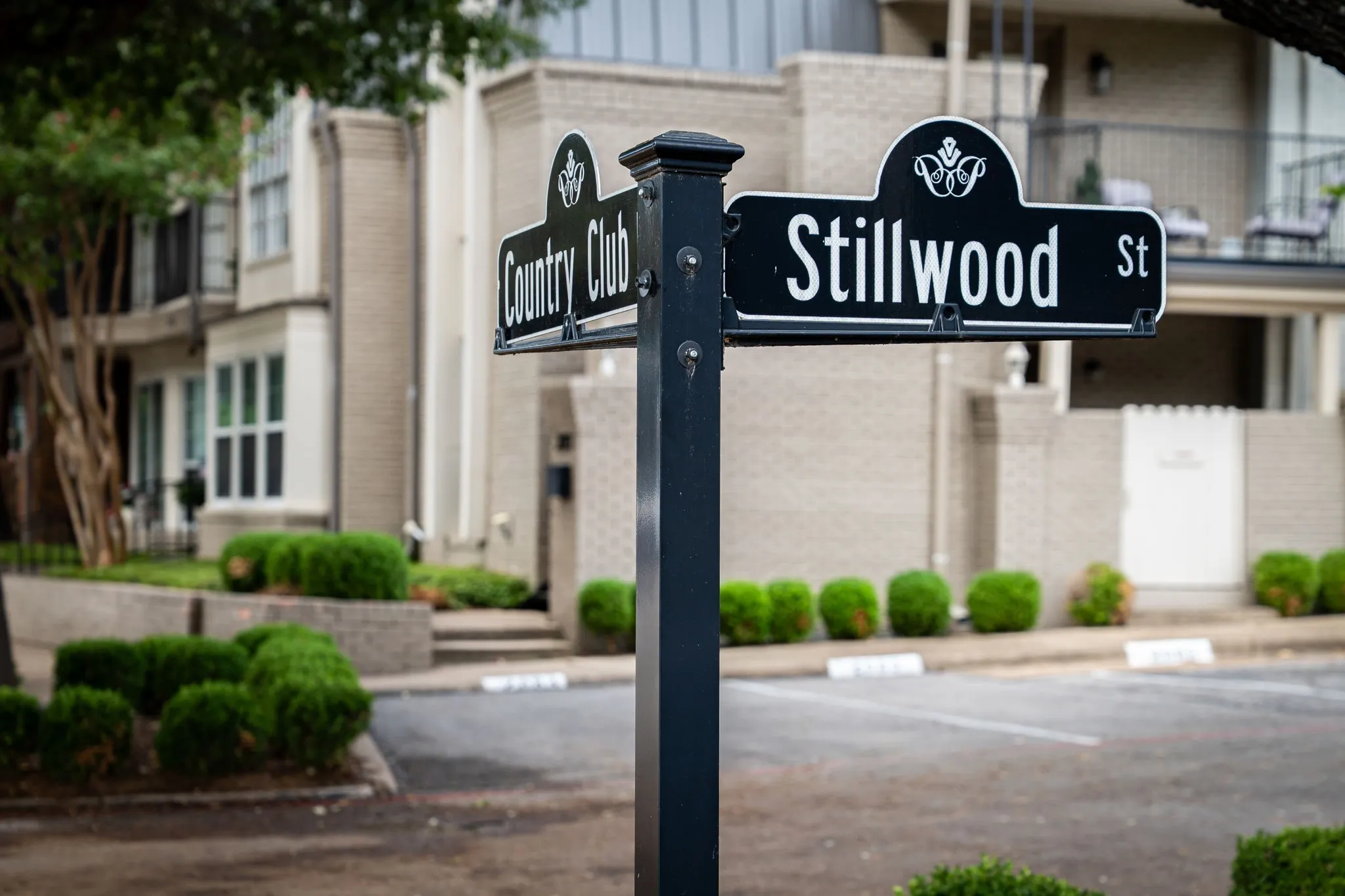 Condominium For Sale in Dallas County , 15930 Stillwood Street 2070, Dallas, Texas 75248, 2 Bedroom, 1 Bathroom, Garage spaces, 1,116 Sqft, built in 1968, mls#21410839, Real Estate Agent in Dallas, Homes For Sale in Dallas county, Homes For Sale in Dallas, Realtor in Dallas Texas, Real Estate Brokerage Independent Realty Texas, Luminita Cordes Realtor