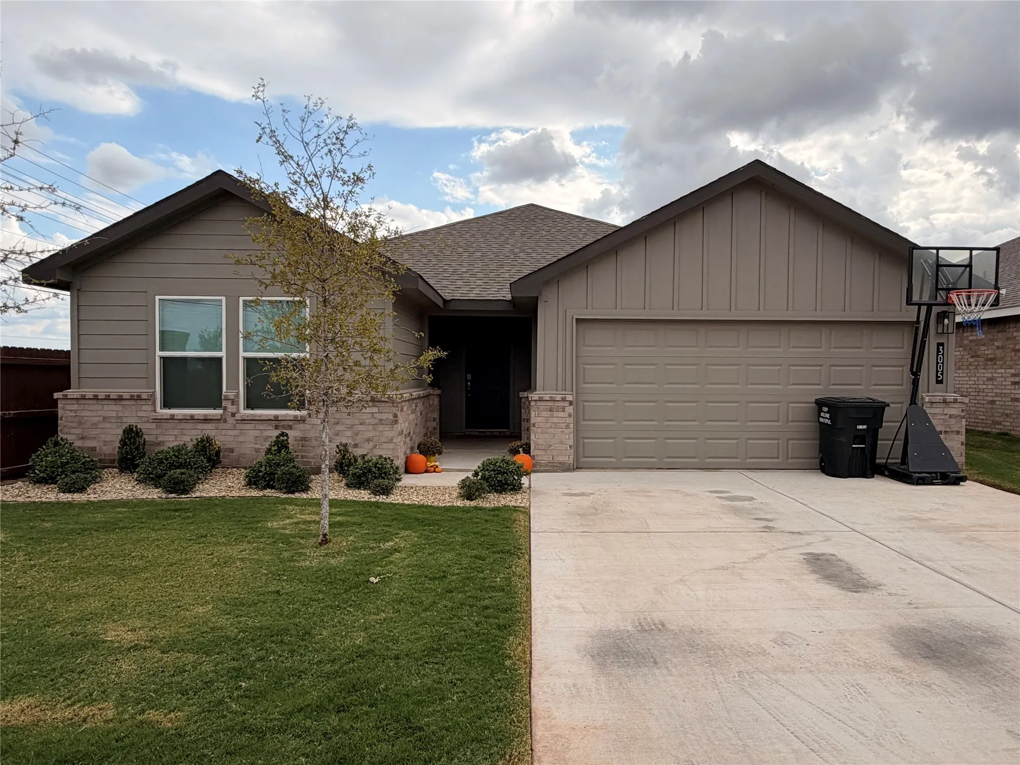 Single Family Residence For Sale