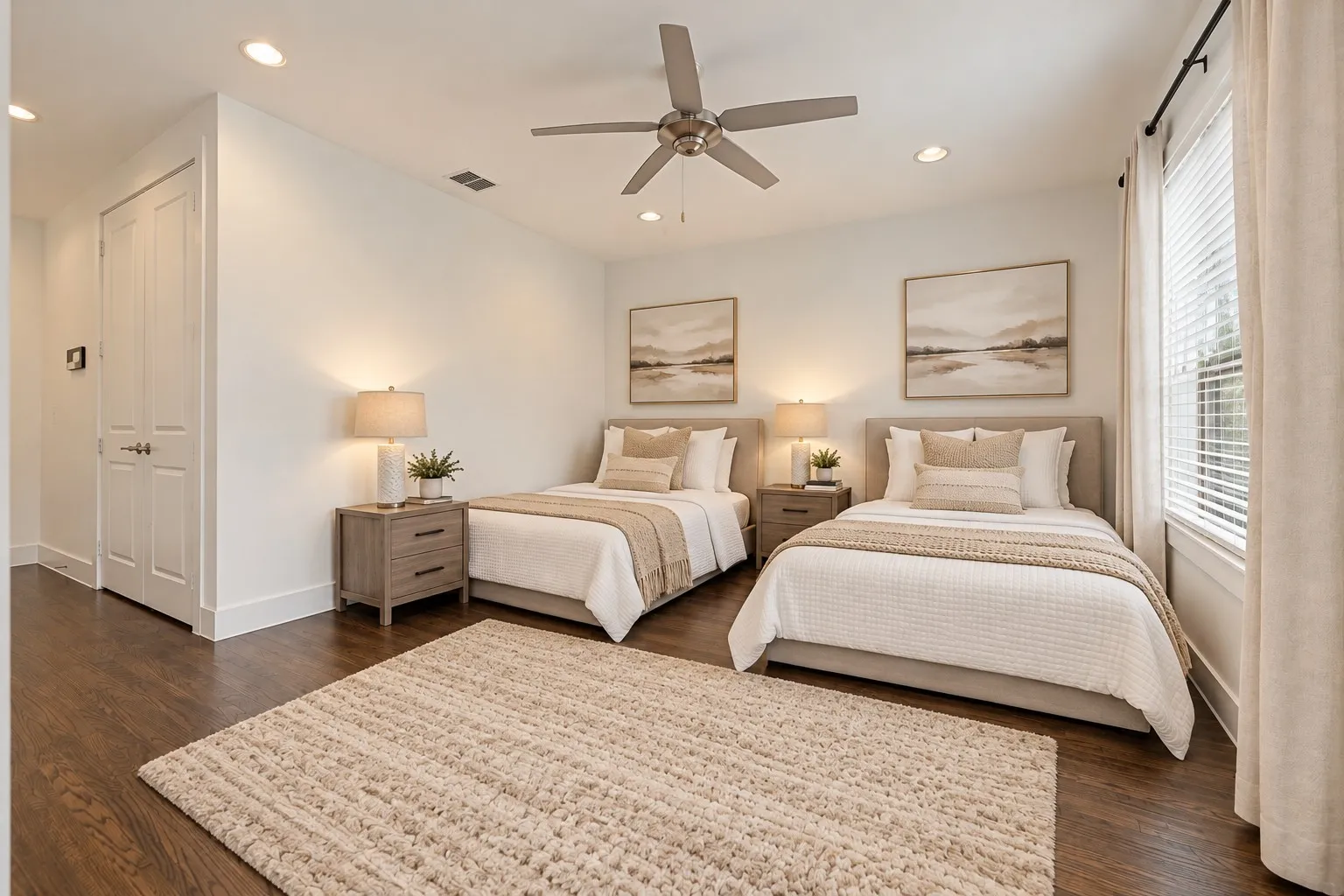 Townhouse For Sale in Dallas County , 3017 Zenia Drive, Dallas, Texas 75204, 2 Bedroom, 3 Bathroom, 2 Garage spaces, 1,909 Sqft, built in 2014, mls#21413423, Real Estate Agent in Dallas, Homes For Sale in Dallas county, Homes For Sale in Dallas, Realtor in Dallas Texas, Real Estate Brokerage Independent Realty Texas, Luminita Cordes Realtor