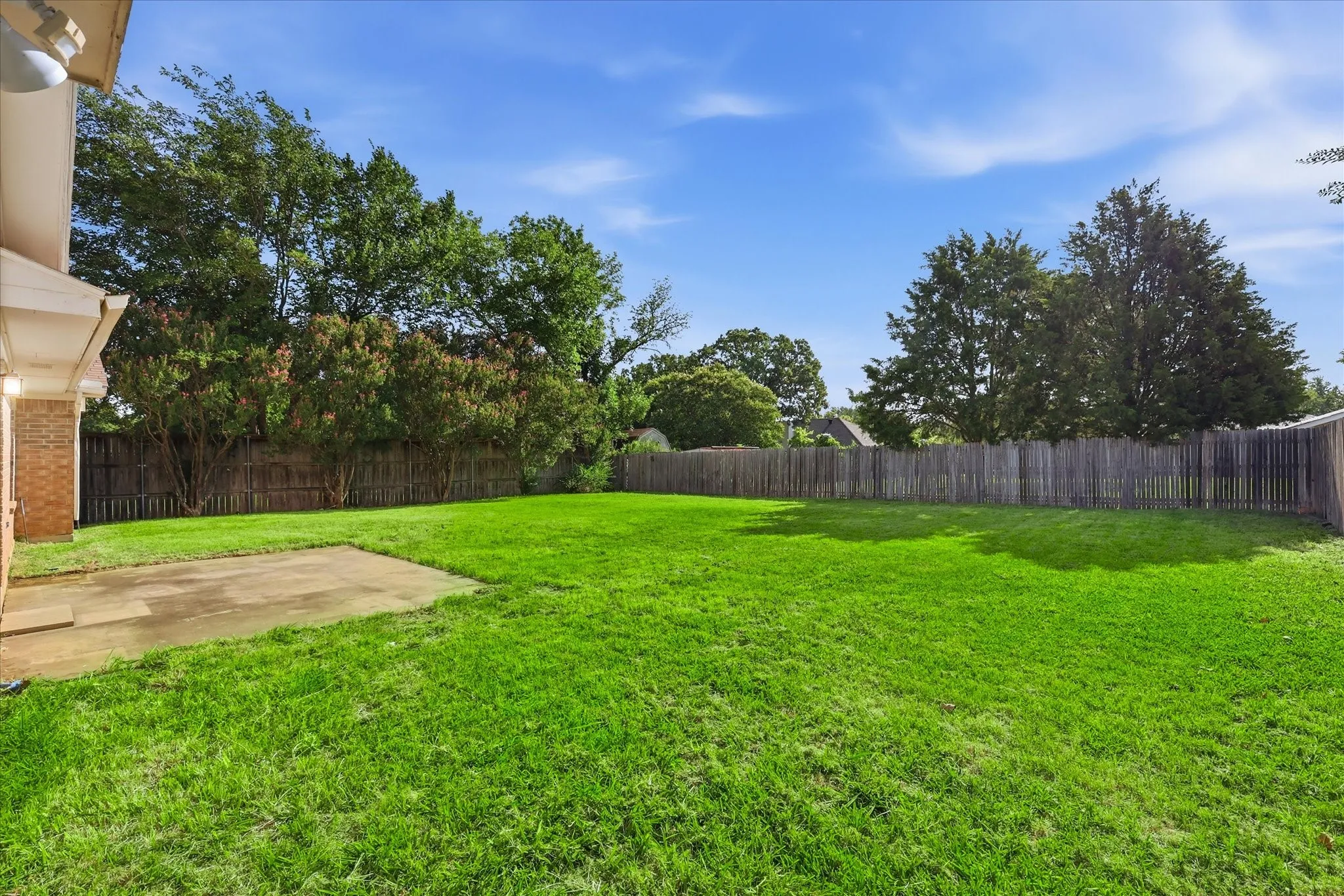 Single Family Residence For Sale in Denton County , 1815 Wisteria Street, Denton, Texas 76205, 3 Bedroom, 2 Bathroom, 2 Garage spaces, 1,680 Sqft, built in 1984, mls#21411926, Real Estate Agent in Denton, Homes For Sale in Denton county, Homes For Sale in Denton, Realtor in Denton Texas, Real Estate Brokerage Independent Realty Texas, Luminita Cordes Realtor