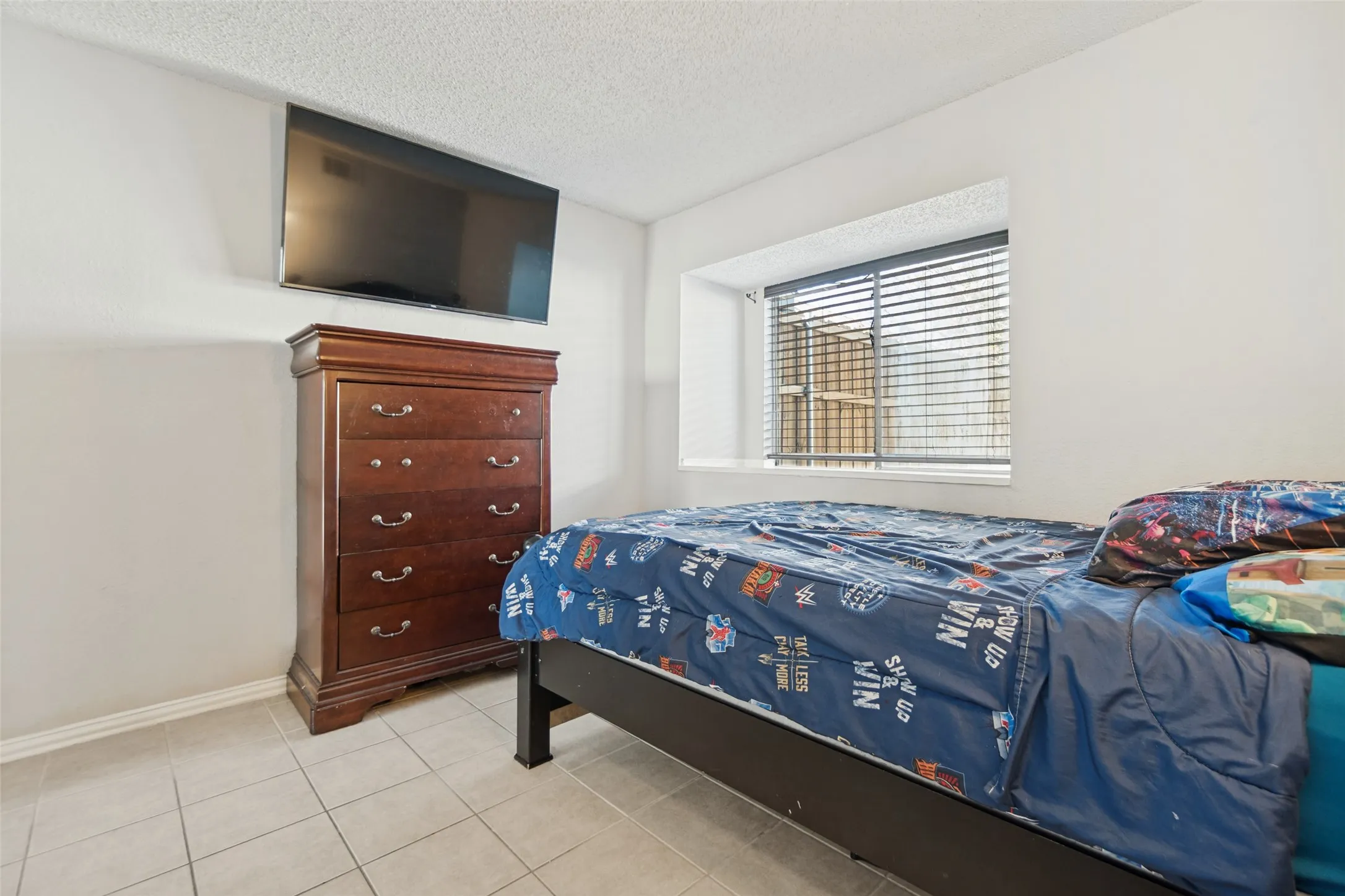 Single Family Residence For Sale in Dallas County , 4935 Lomax Drive, Dallas, Texas 75227, 3 Bedroom, 2 Bathroom, 2 Garage spaces, 1,267 Sqft, built in 1987, mls#21412887, Real Estate Agent in Dallas, Homes For Sale in Dallas county, Homes For Sale in Dallas, Realtor in Dallas Texas, Real Estate Brokerage Independent Realty Texas, Luminita Cordes Realtor