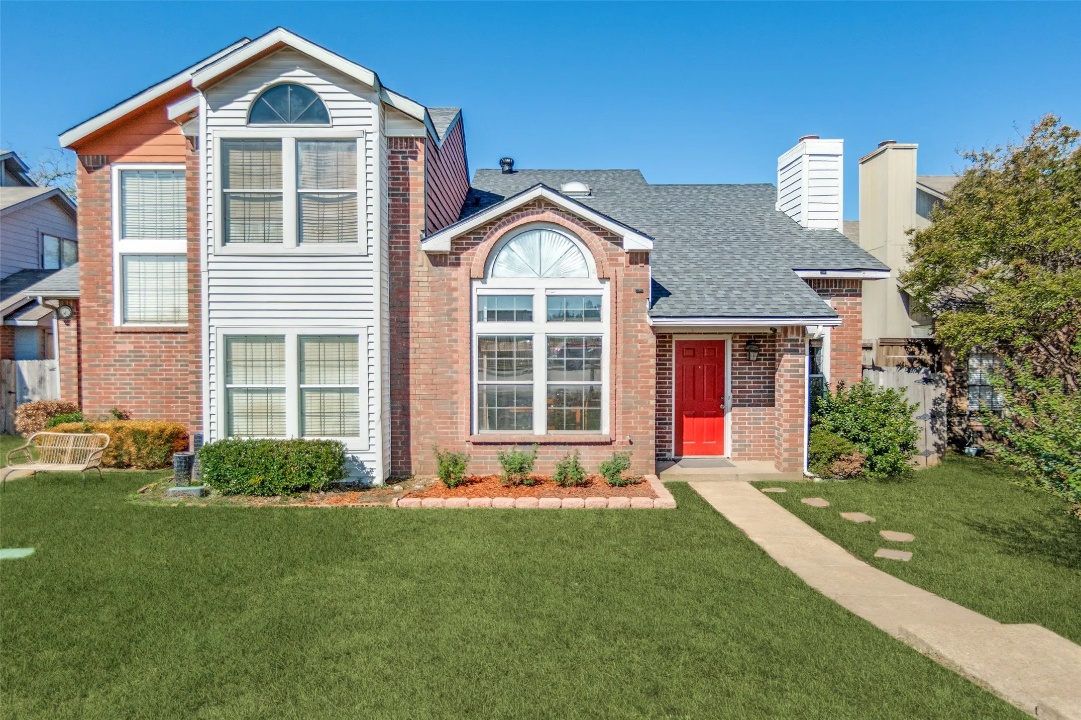 Single Family Residence For Sale