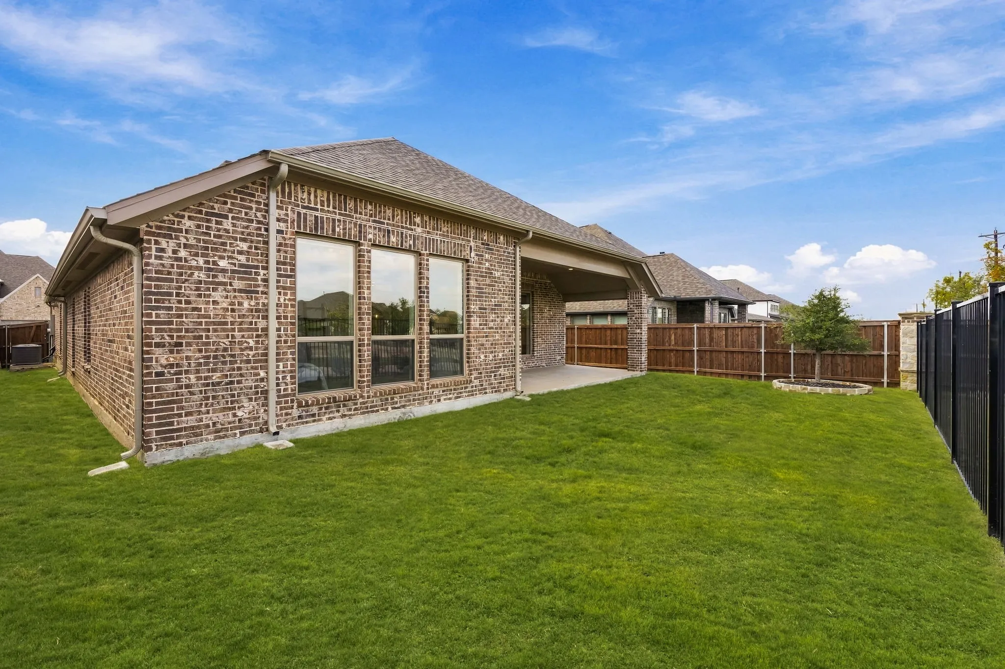 Single Family Residence For Sale in Collin County , 2270 Macy Way, Prosper, Texas 75078, 4 Bedroom, 3 Bathroom, 3 Garage spaces, 2,504 Sqft, built in 2022, mls#21411294, Real Estate Agent in Prosper, Homes For Sale in Collin county, Homes For Sale in Prosper, Realtor in Prosper Texas, Real Estate Brokerage Independent Realty Texas, Luminita Cordes Realtor