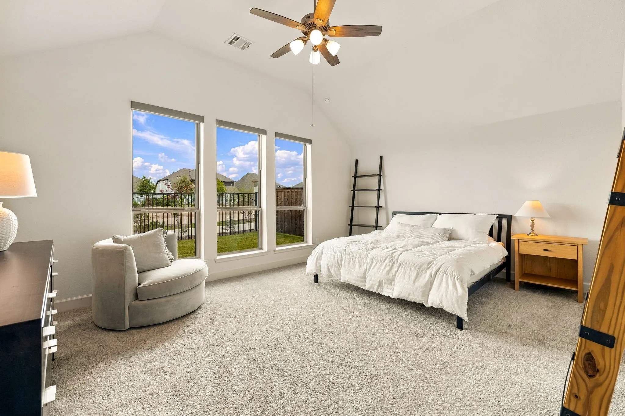 Single Family Residence For Sale in Collin County , 2270 Macy Way, Prosper, Texas 75078, 4 Bedroom, 3 Bathroom, 3 Garage spaces, 2,504 Sqft, built in 2022, mls#21411294, Real Estate Agent in Prosper, Homes For Sale in Collin county, Homes For Sale in Prosper, Realtor in Prosper Texas, Real Estate Brokerage Independent Realty Texas, Luminita Cordes Realtor