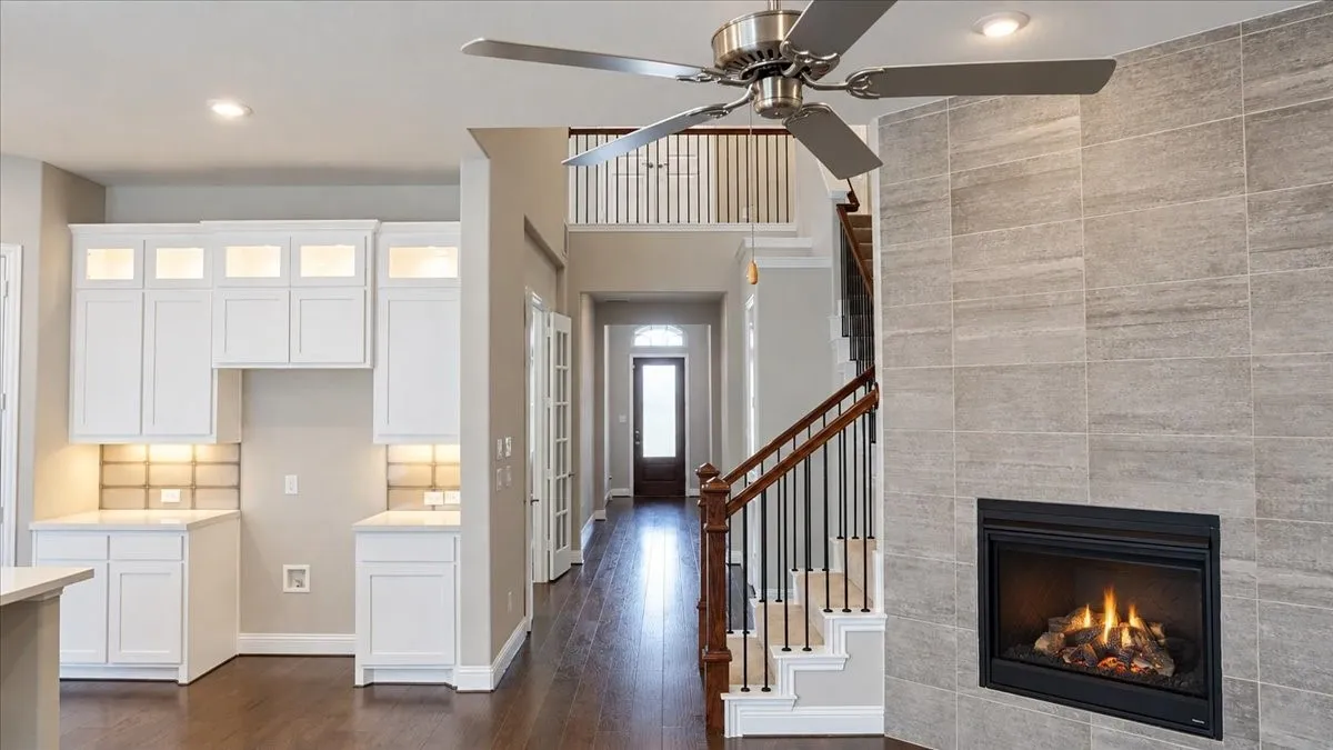 Single Family Residence For Sale in Denton County , 306 Driftwood Lane, Argyle, Texas 76226, 4 Bedroom, 4 Bathroom, 2 Garage spaces, 2,696 Sqft, built in 2021, mls#21412361, Real Estate Agent in Argyle, Homes For Sale in Denton county, Homes For Sale in Argyle, Realtor in Argyle Texas, Real Estate Brokerage Independent Realty Texas, Luminita Cordes Realtor