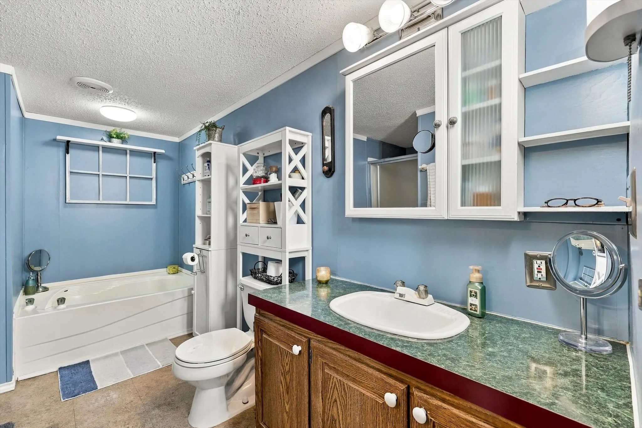 Manufactured Home For Sale in Denton County , 1250 Nutmeg Lane, Ponder, Texas 76259, 3 Bedroom, 2 Bathroom, Garage spaces, 1,680 Sqft, built in 1999, mls#21413531, Real Estate Agent in Ponder, Homes For Sale in Denton county, Homes For Sale in Ponder, Realtor in Ponder Texas, Real Estate Brokerage Independent Realty Texas, Luminita Cordes Realtor