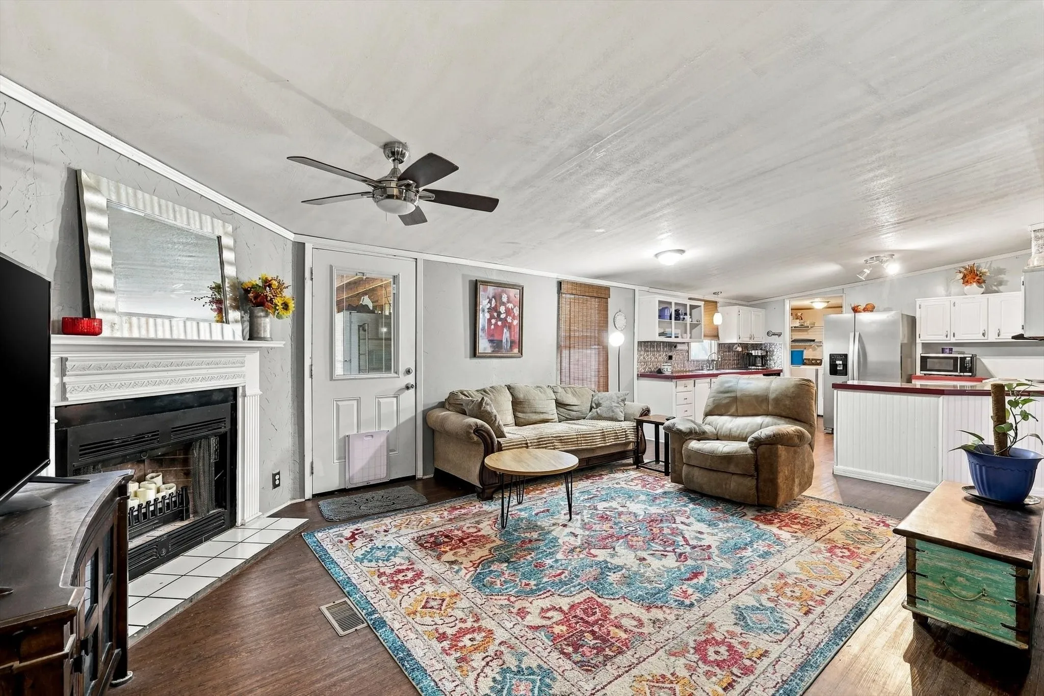 Manufactured Home For Sale in Denton County , 1250 Nutmeg Lane, Ponder, Texas 76259, 3 Bedroom, 2 Bathroom, Garage spaces, 1,680 Sqft, built in 1999, mls#21413531, Real Estate Agent in Ponder, Homes For Sale in Denton county, Homes For Sale in Ponder, Realtor in Ponder Texas, Real Estate Brokerage Independent Realty Texas, Luminita Cordes Realtor