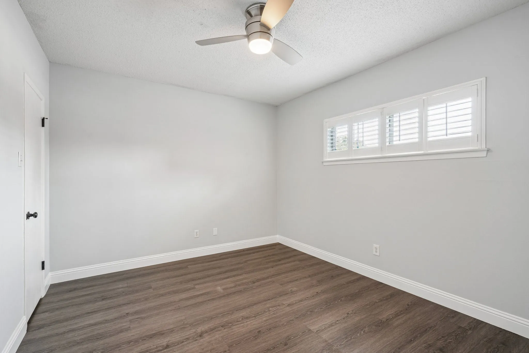 Condominium For Sale in Dallas County , 6017 E University Boulevard 118, Dallas, Texas 75206, 2 Bedroom, 1 Bathroom, Garage spaces, 930 Sqft, built in 1964, mls#21413540, Real Estate Agent in Dallas, Homes For Sale in Dallas county, Homes For Sale in Dallas, Realtor in Dallas Texas, Real Estate Brokerage Independent Realty Texas, Luminita Cordes Realtor
