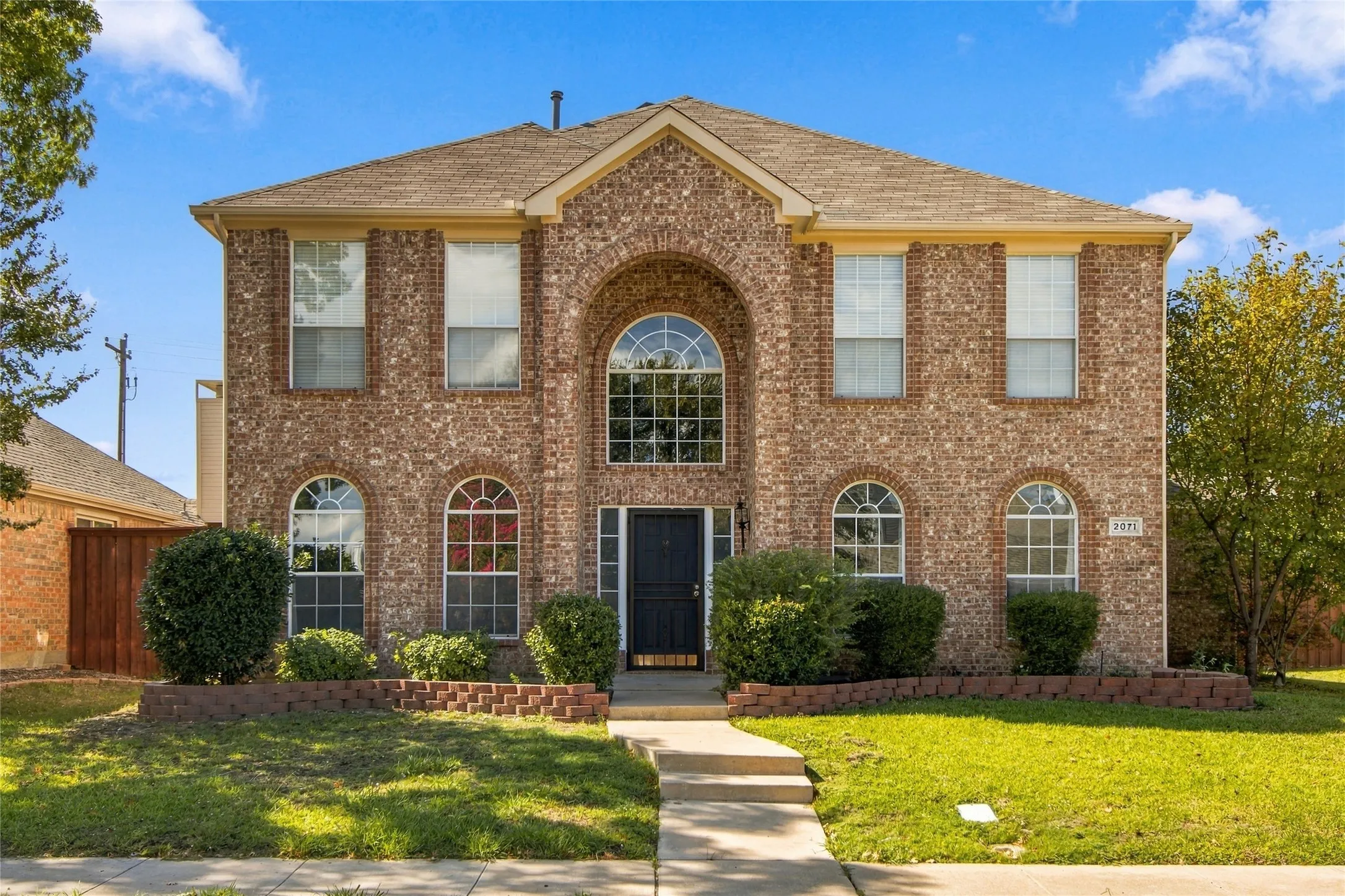 Single Family Residence For Rent