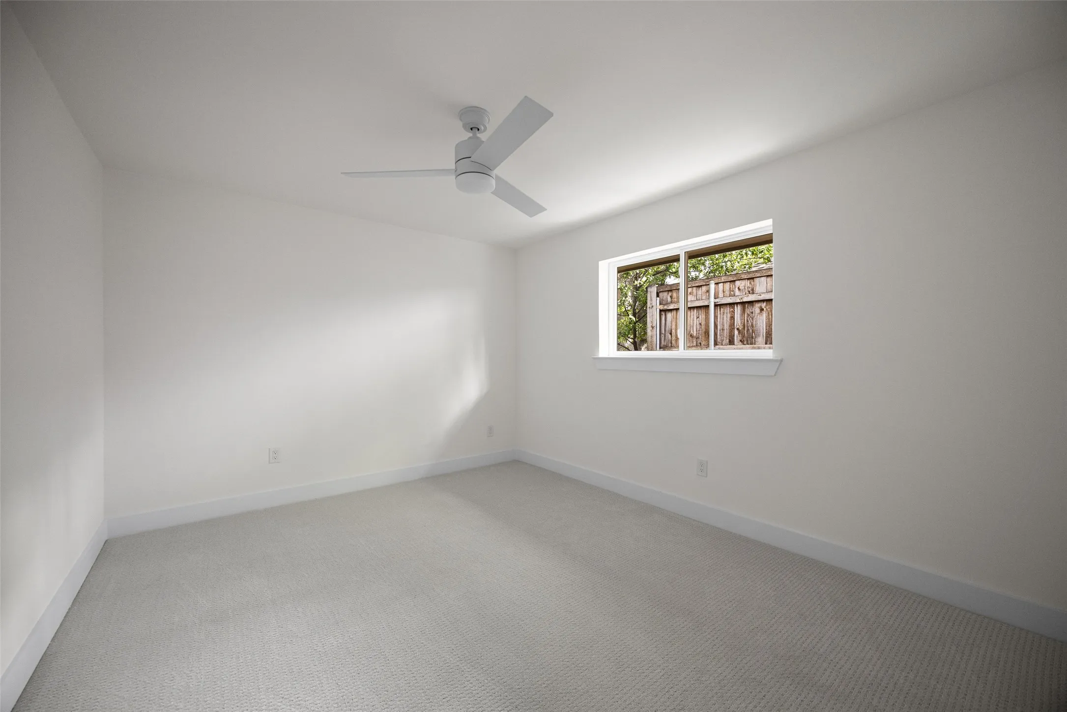Single Family Residence For Sale in Dallas County , 6026 Black Berry, Dallas, Texas 75248, 4 Bedroom, 2 Bathroom, 2 Garage spaces, 2,354 Sqft, built in 1978, mls#21406798, Real Estate Agent in Dallas, Homes For Sale in Dallas county, Homes For Sale in Dallas, Realtor in Dallas Texas, Real Estate Brokerage Independent Realty Texas, Luminita Cordes Realtor