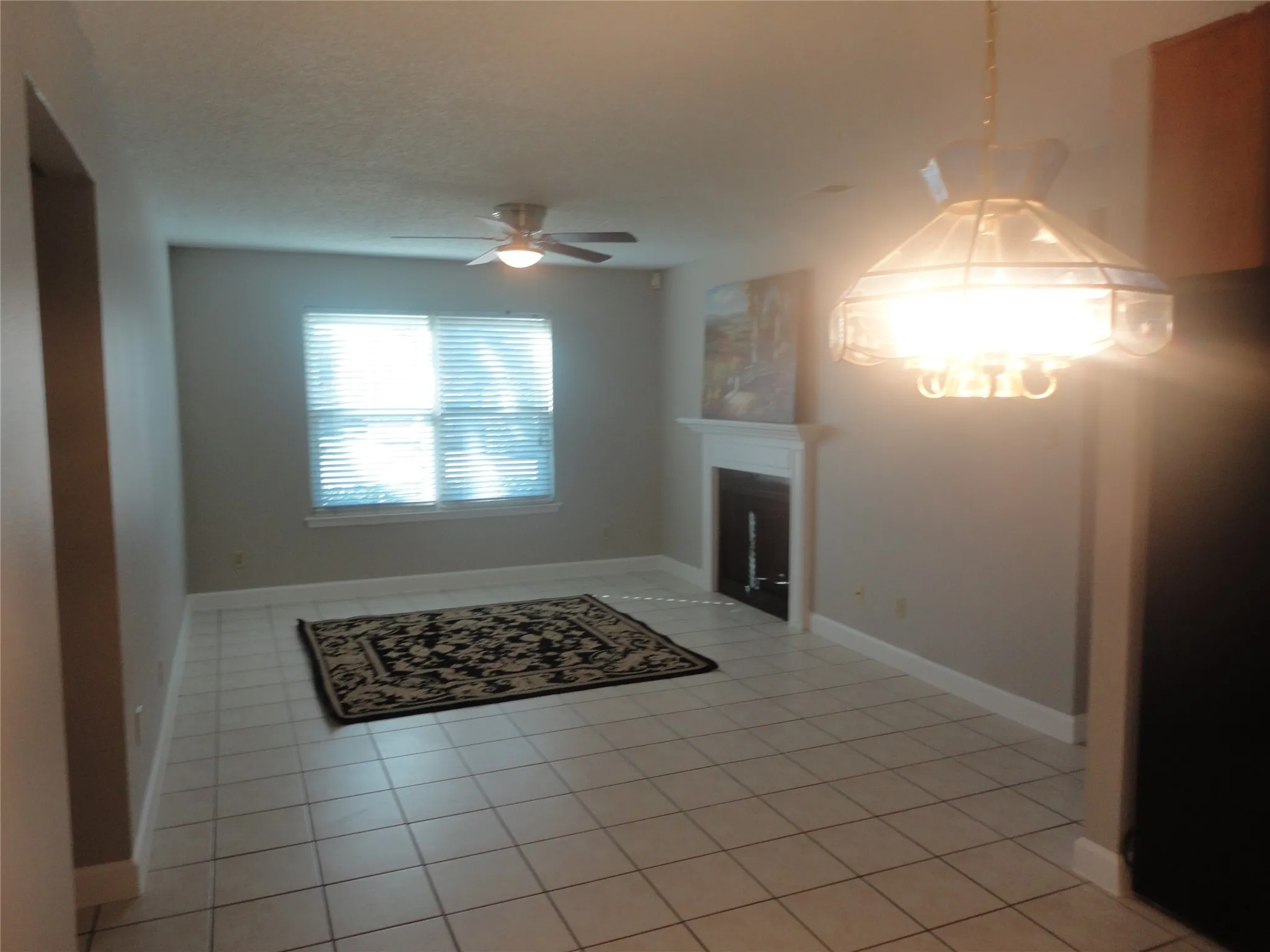 Condominium For Rent in Dallas County , 2200 E Trinity Mills Road 403, Carrollton, Texas 75006, 2 Bedroom, 2 Bathroom, Garage spaces, 892 Sqft, built in 1980, mls#21412402, Real Estate Agent in Carrollton, Homes For Rent in Dallas county, Homes For Rent in Carrollton, Realtor in Carrollton Texas, Real Estate Brokerage Independent Realty Texas, Luminita Cordes Realtor