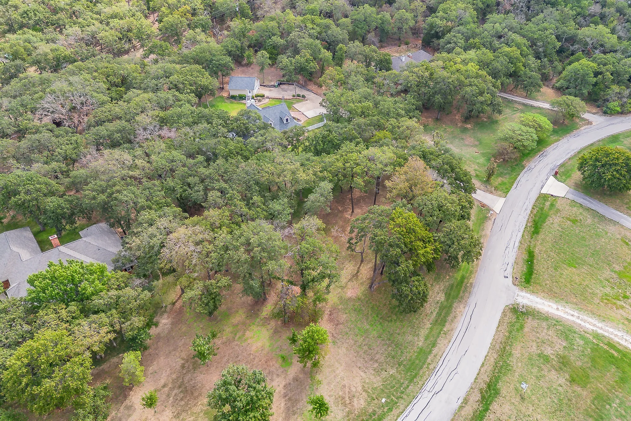 Single Family Residence For Sale in Denton County , 901 Pioneer Circle W, Argyle, Texas 76226, 3 Bedroom, 3 Bathroom, 2 Garage spaces, 2,570 Sqft, built in 1987, mls#21413570, Real Estate Agent in Argyle, Homes For Sale in Denton county, Homes For Sale in Argyle, Realtor in Argyle Texas, Real Estate Brokerage Independent Realty Texas, Luminita Cordes Realtor
