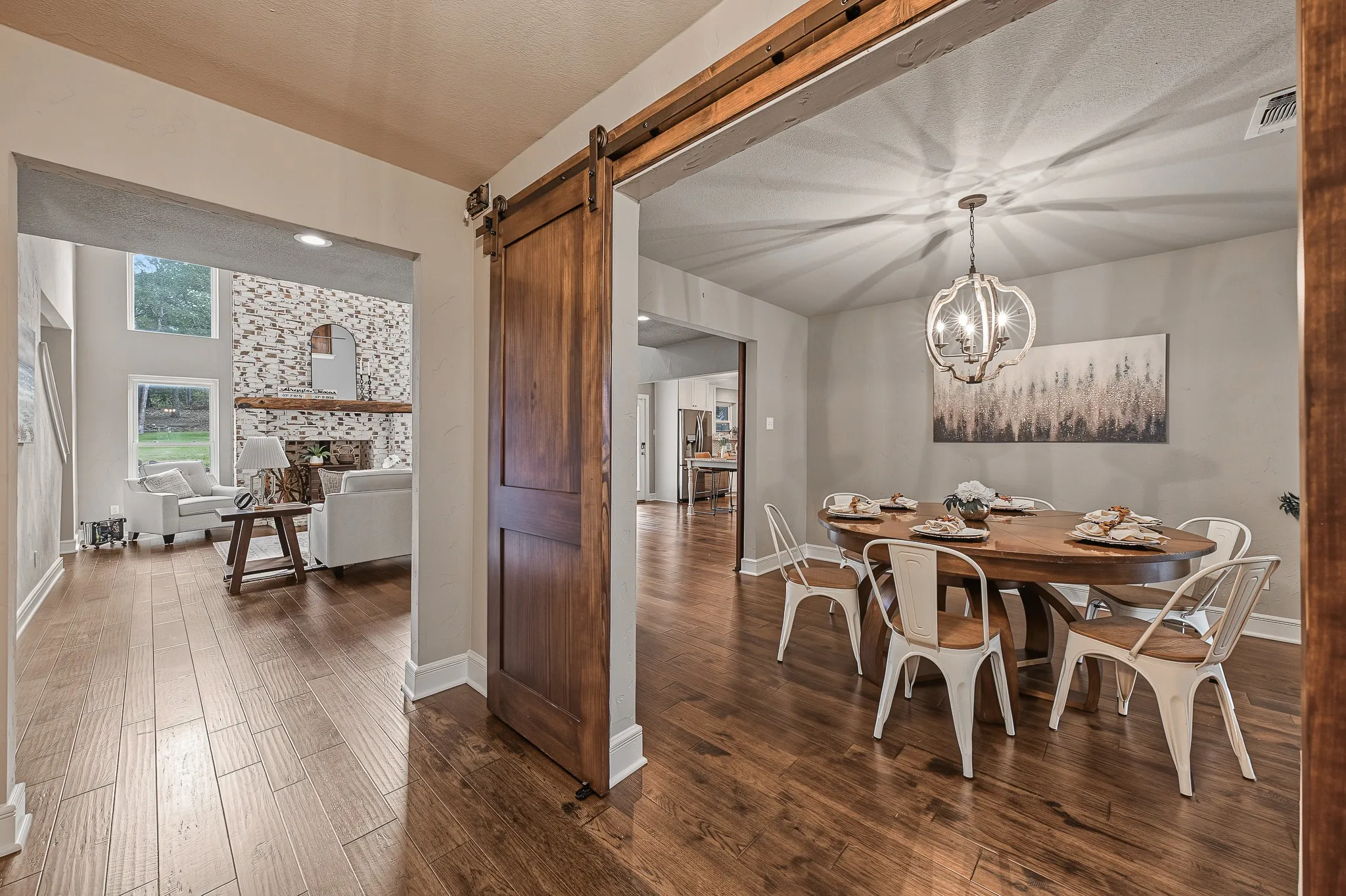 Single Family Residence For Sale in Denton County , 901 Pioneer Circle W, Argyle, Texas 76226, 3 Bedroom, 3 Bathroom, 2 Garage spaces, 2,570 Sqft, built in 1987, mls#21413570, Real Estate Agent in Argyle, Homes For Sale in Denton county, Homes For Sale in Argyle, Realtor in Argyle Texas, Real Estate Brokerage Independent Realty Texas, Luminita Cordes Realtor