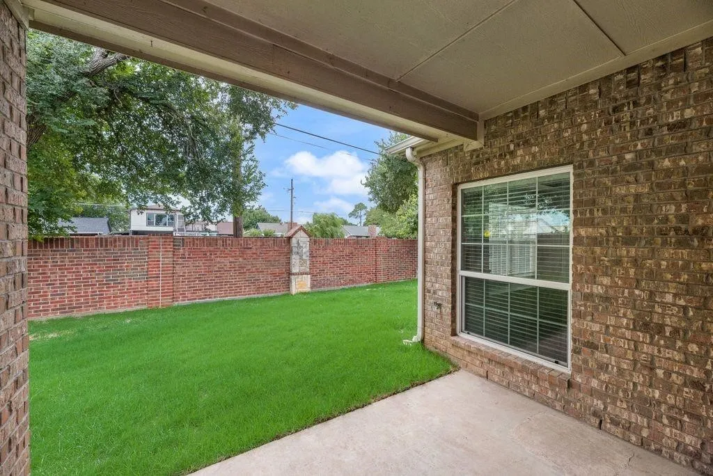 Single Family Residence For Sale in Denton County , 1404 Ashby Drive, Lewisville, Texas 75067, 5 Bedroom, 3 Bathroom, 2 Garage spaces, 2,556 Sqft, built in 2013, mls#21413356, Real Estate Agent in Lewisville, Homes For Sale in Denton county, Homes For Sale in Lewisville, Realtor in Lewisville Texas, Real Estate Brokerage Independent Realty Texas, Luminita Cordes Realtor